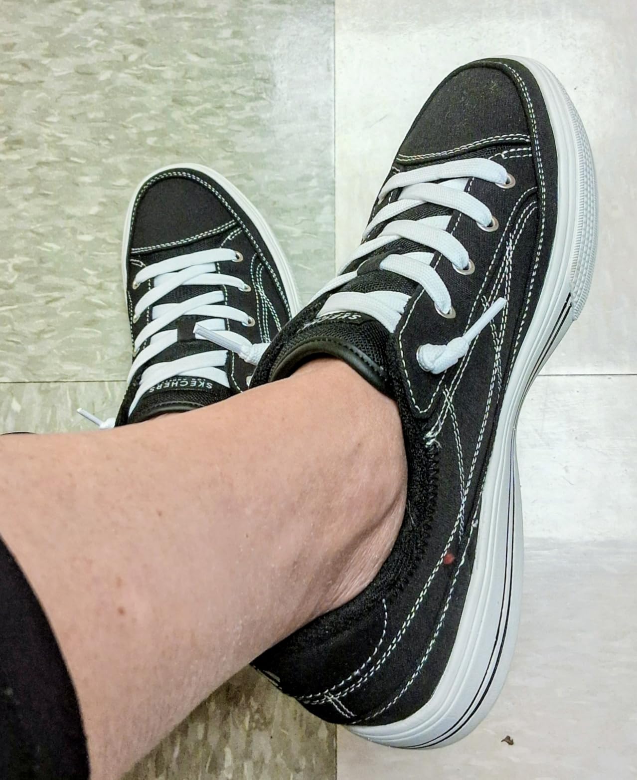Skechers Women's Arch Fit Arcade Arcata customer photo 2