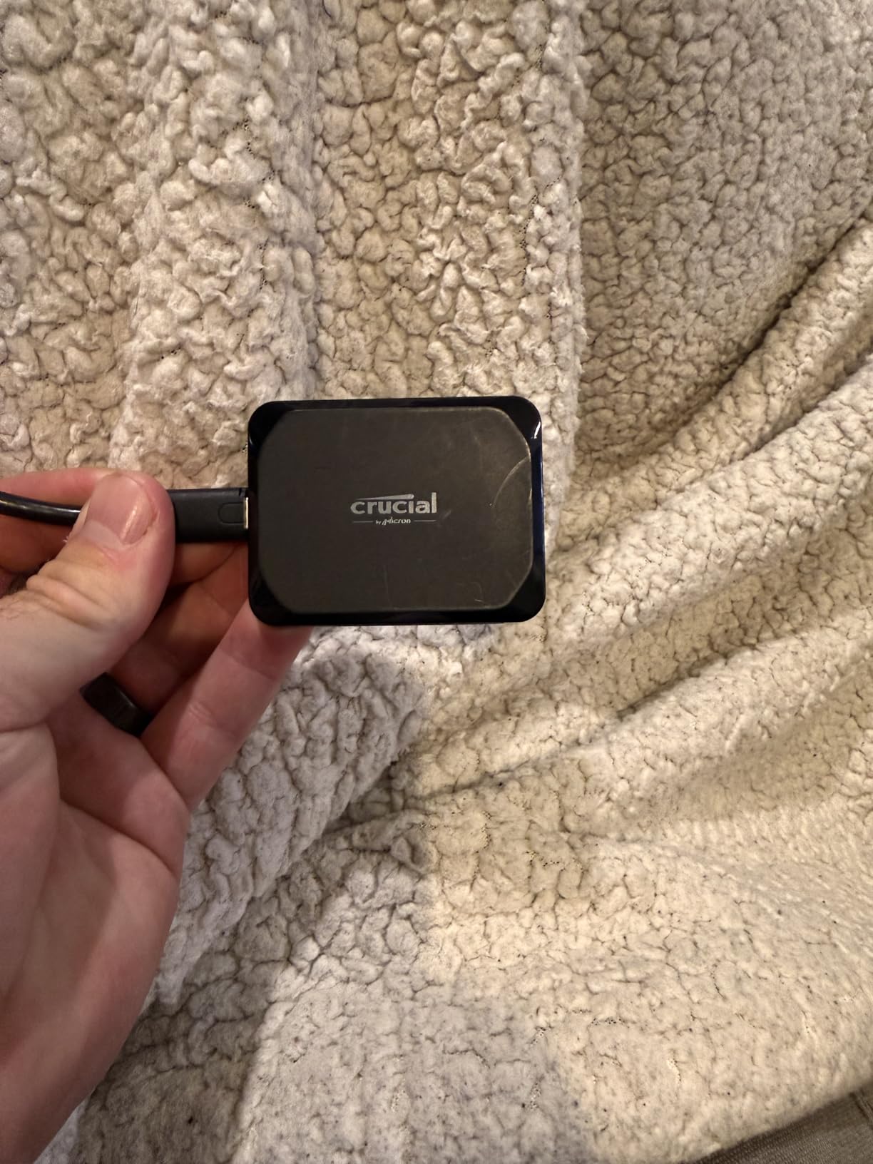 Crucial X9 2TB Portable SSD, Up to 1050MB/s, USB 3.2 USB-C, External Solid State Drive, Compatible with Windows, Mac, & Android, Reliable Storage for Games, Files, & Backups, Black - CT2000X9SSD902 customer photo 1