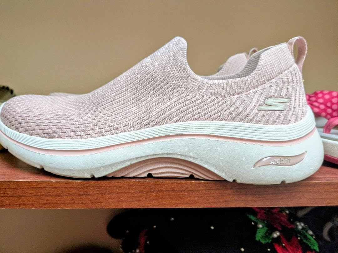 Skechers Women's Go Walk Arch Fit 2.0 - Paityn customer photo 1