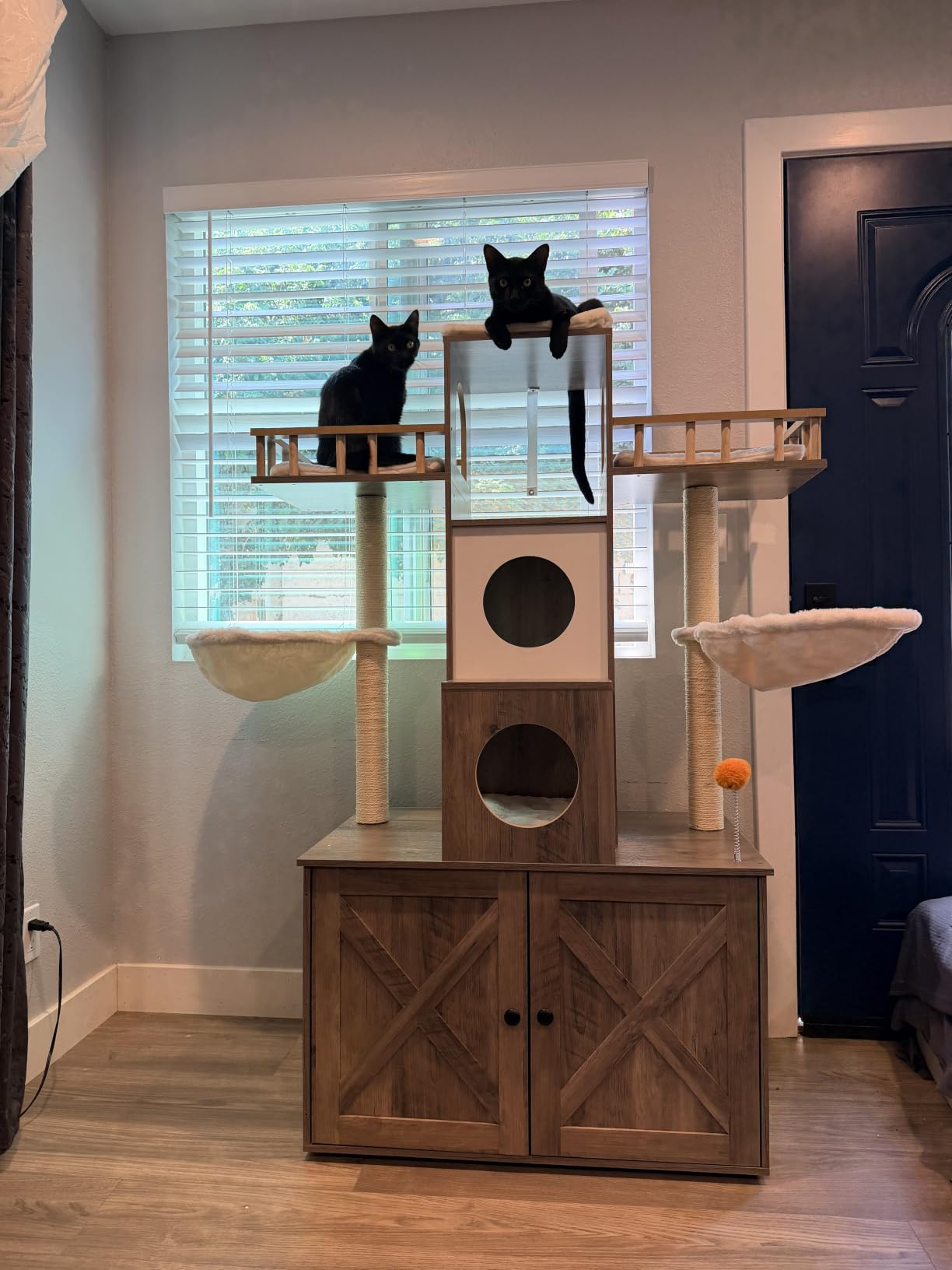 Heybly Cat Tree with Litter Box Enclosure for Indoor Big Cat HCT110SG customer photo 1