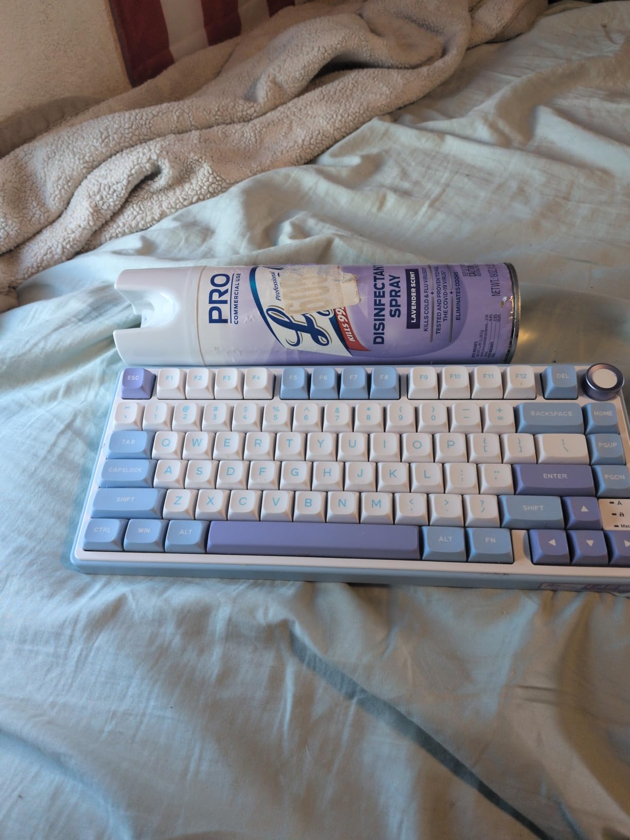RK ROYAL KLUDGE R75 Mechanical Keyboard Wired with Volume Knob, 75% Keyboard Gasket Mounted, RGB Backlit, Creamy Keyboard with MDA Profile, PBT Keycaps, Hot Swappable Pre-lubed Tactile Switch customer photo 1