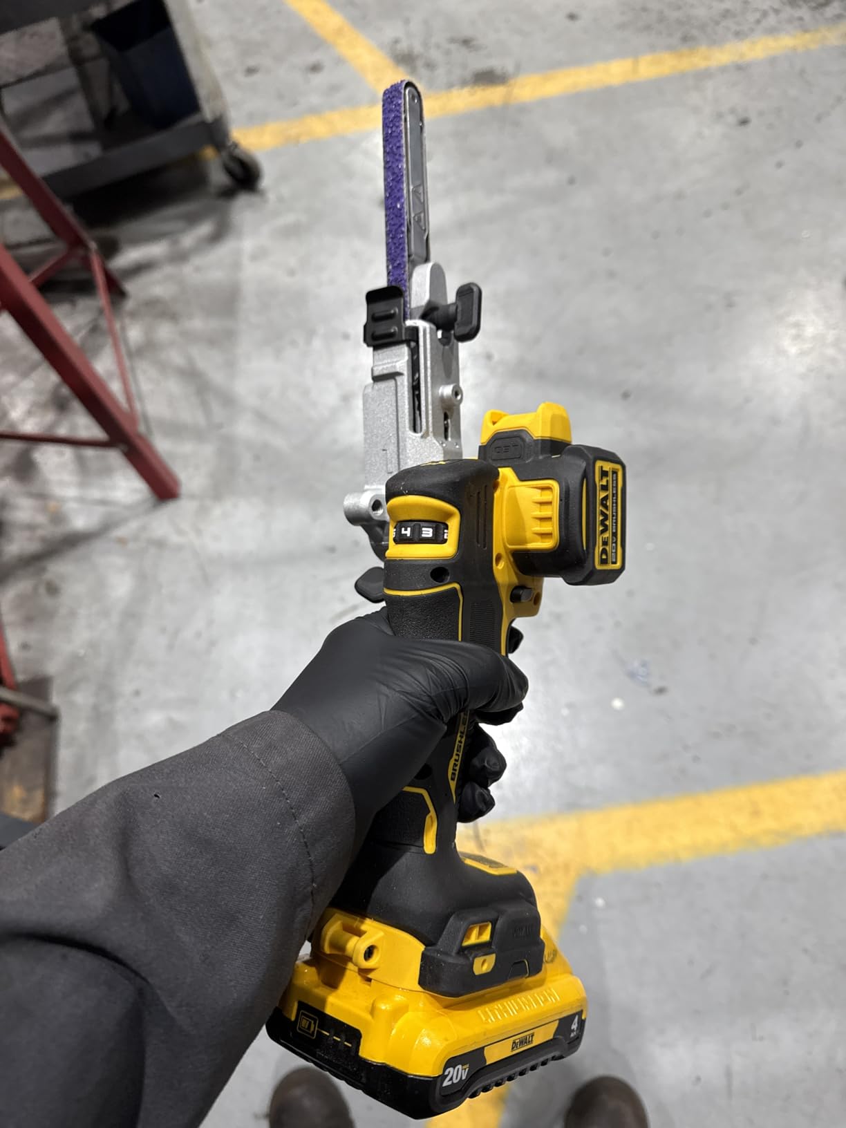 DEWALT 20V MAX XR Cordless Bandfile Power Tool Belt Sander, Bare Tool Only (DCM200B) customer photo 1