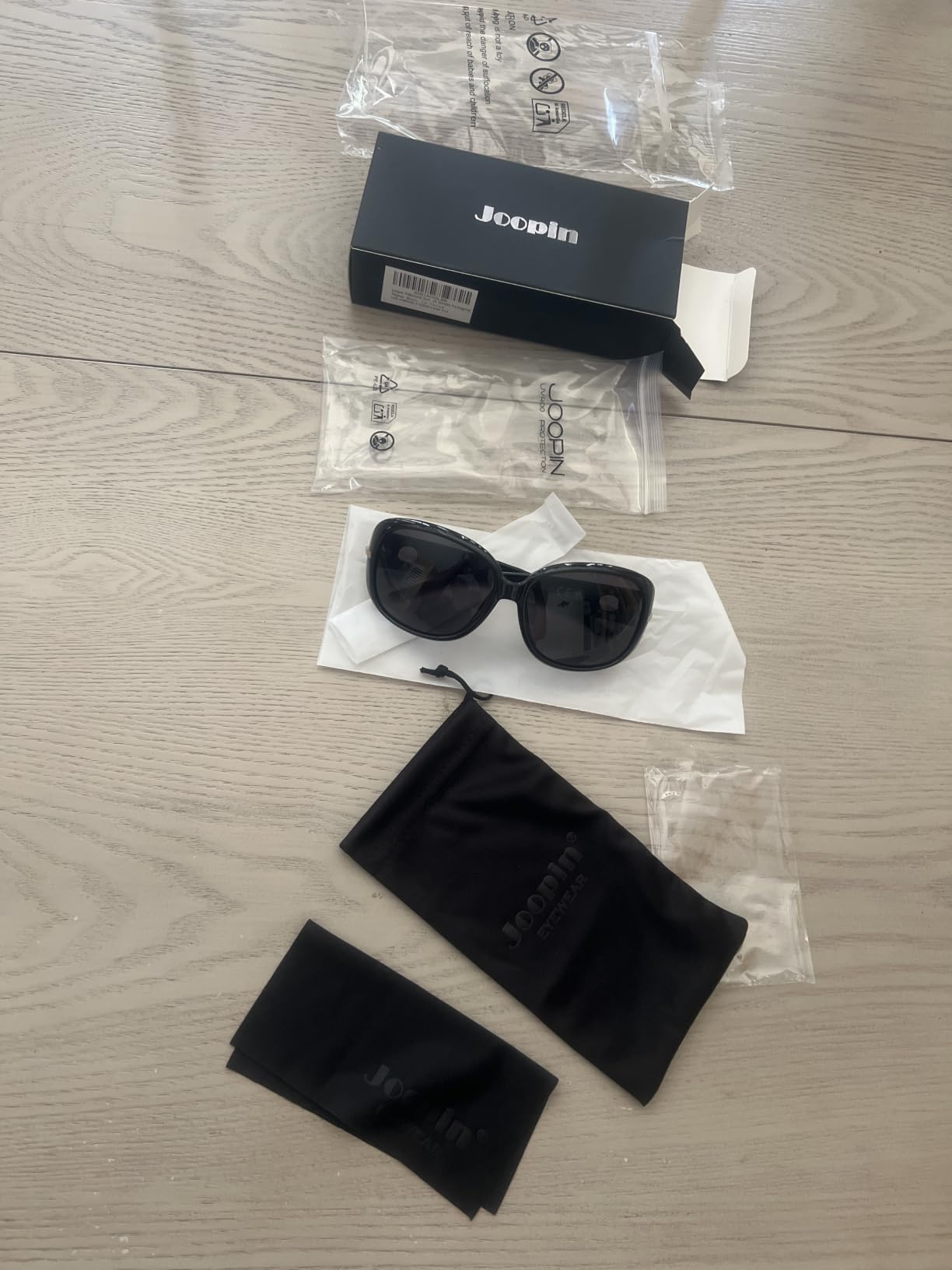 Joopin Oversized Rectangle Sunglasses UV400 Protection Shades for Women customer photo 1