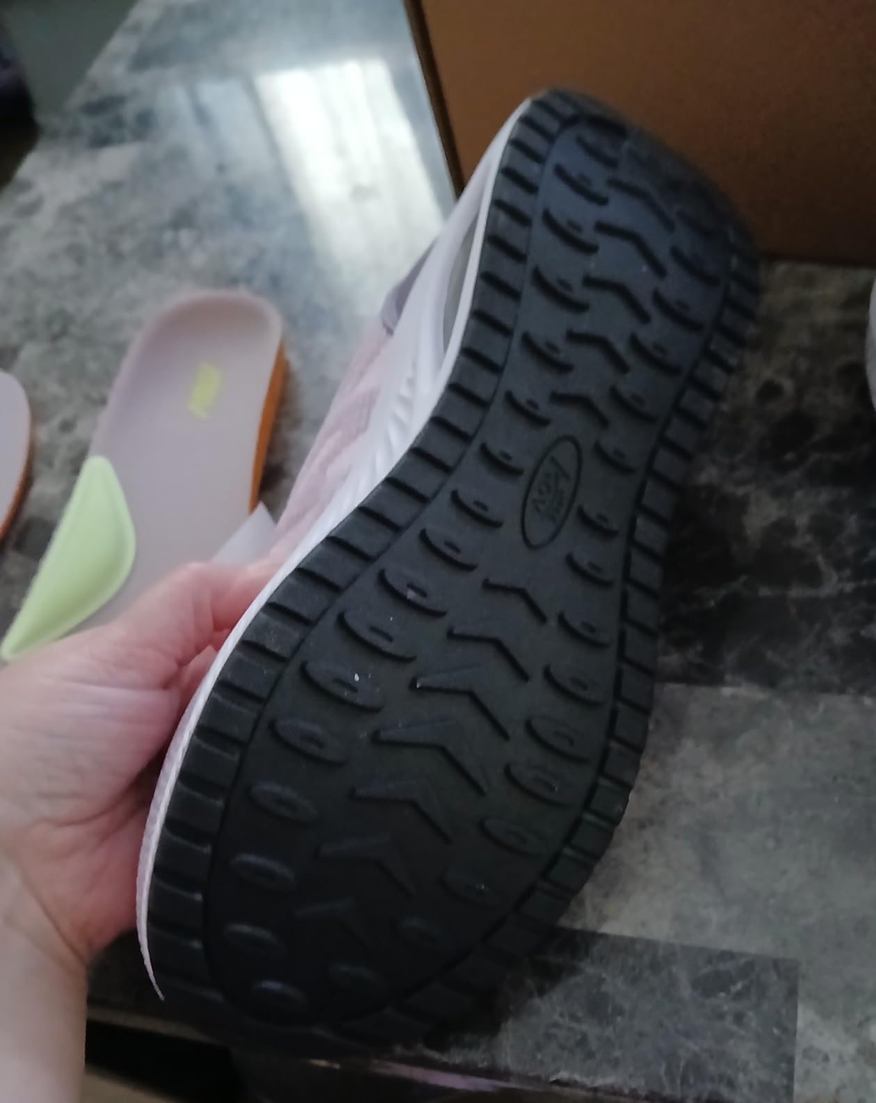 QAUPPE Women Orthotic Walking Shoes Arch Support Plantar Fasciitis Sneakers customer photo 1