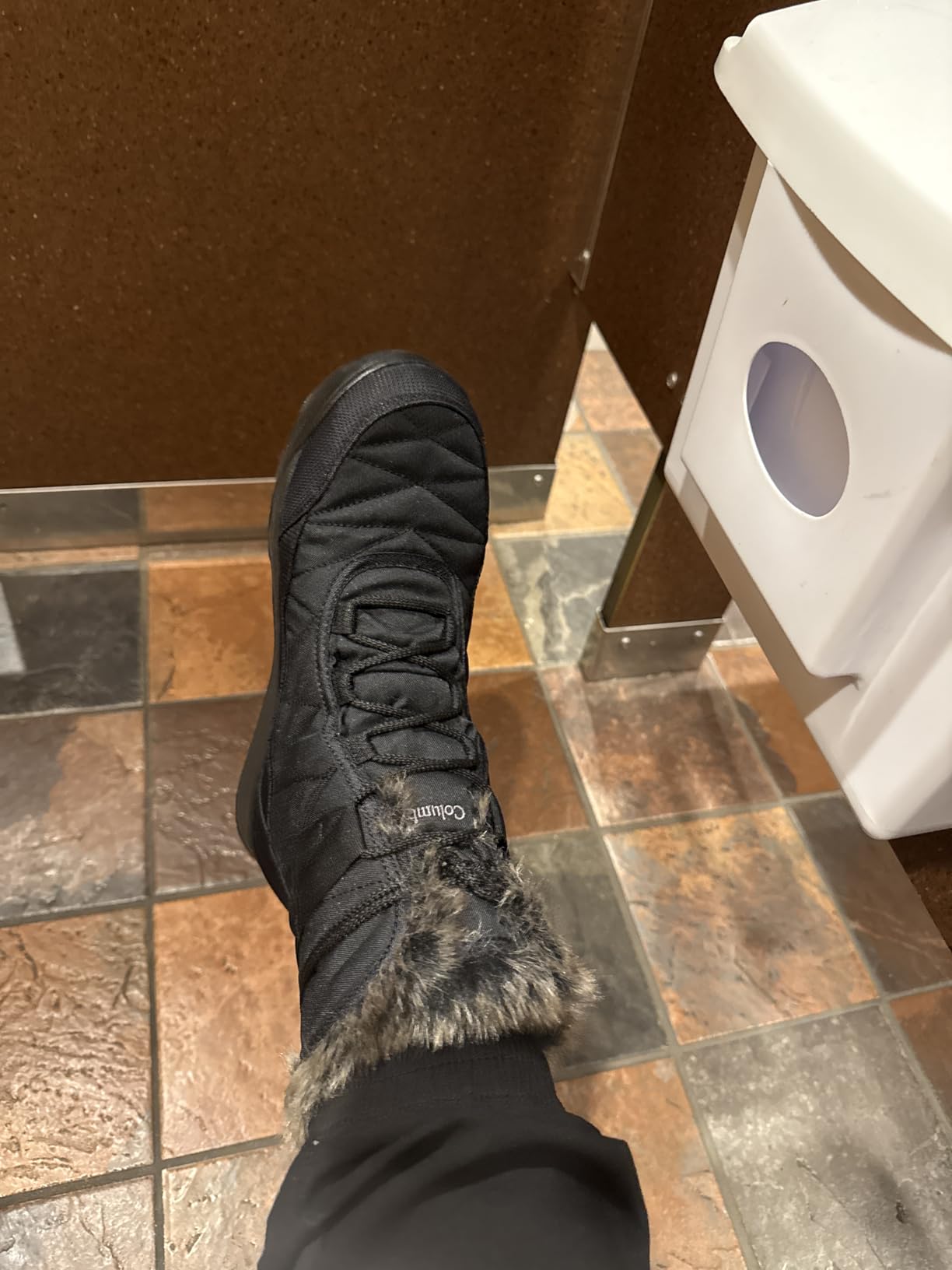 Columbia Women's Minx Shorty IV Snow Boot customer photo 1