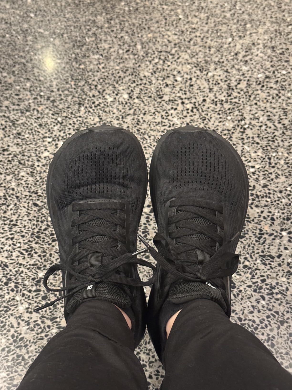 BRONAX Womens Wide Toe Box Road Running Shoes S71 customer photo 1