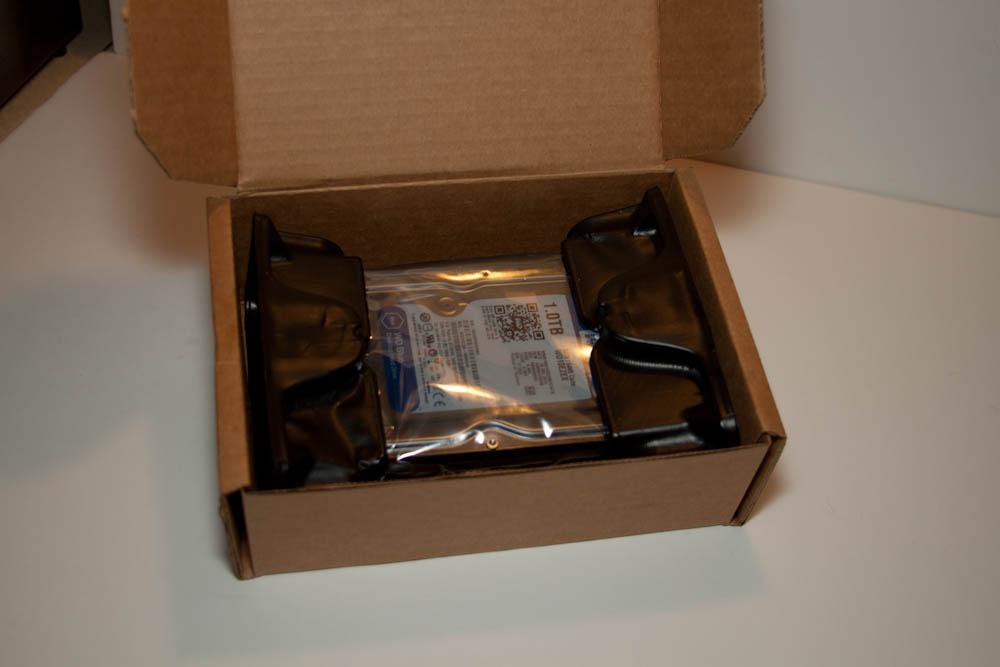 Western Digital 8TB WD Blue PC Internal Hard Drive HDD - 5640 RPM, SATA 6 Gb/s, 256 MB Cache, 3.5