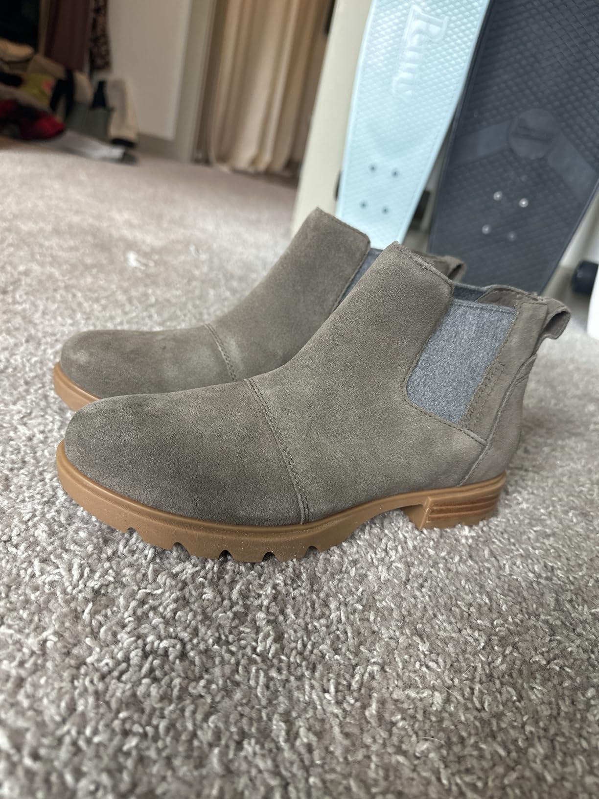 SOREL Women's Emelie lll Chelsea Waterproof Boot customer photo 1
