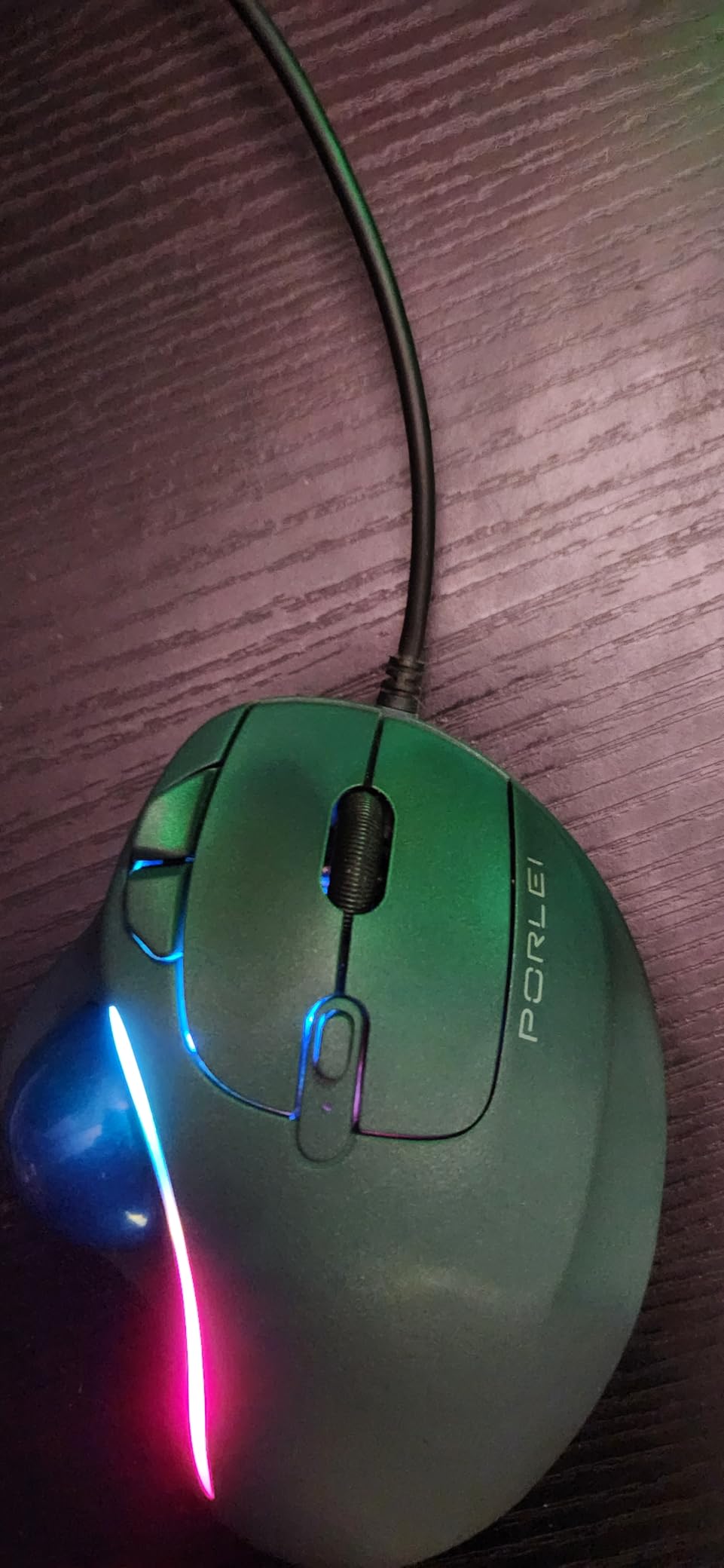 Wired Ergonomic Trackball Mouse, 34mm Thumb Control, RGB Lighting customer photo 2