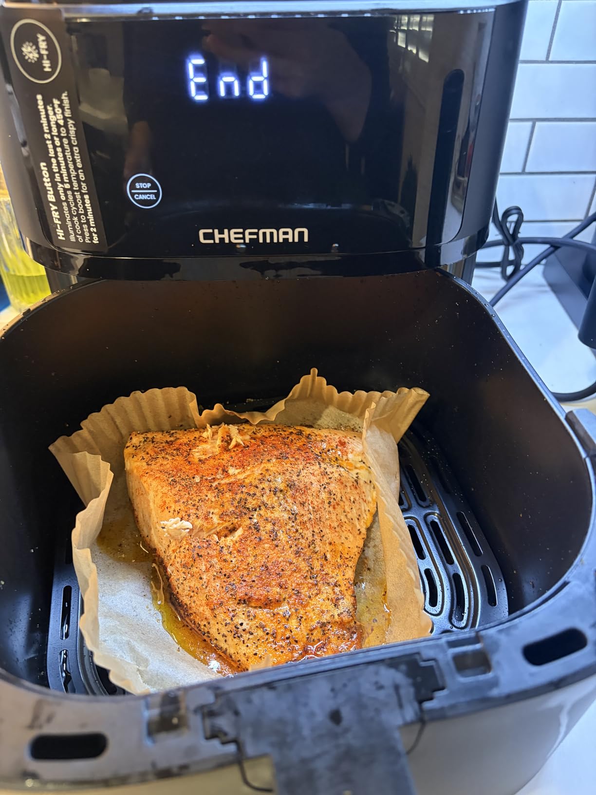 Chefman Air Fryer - 6 QT Compact Airfryer for Quick & Easy Meals in Minutes, Features Hi-Fry Technology for Extra Crisp, Touchscreen Controls with 4 Presets, Nonstick & Dishwasher Safe Basket - Black customer photo 2