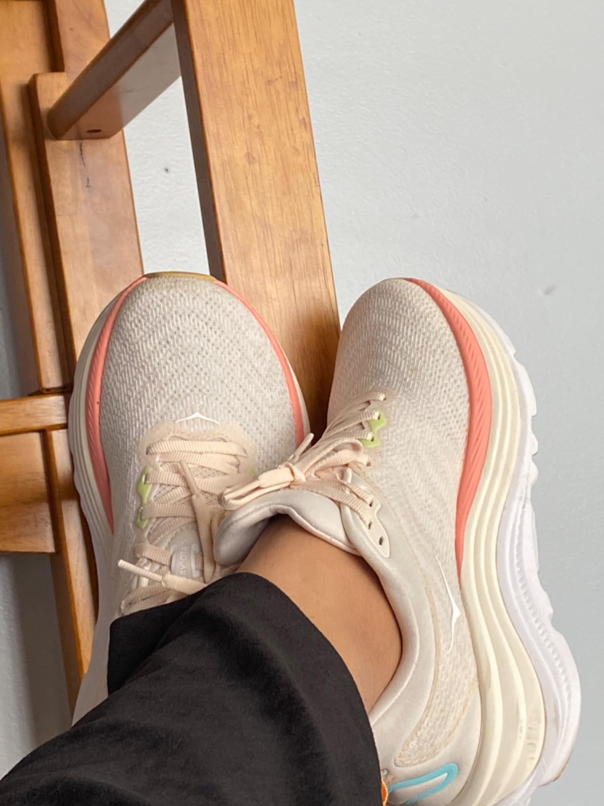 Hoka ONE ONE Womens Gaviota 5 customer photo 1