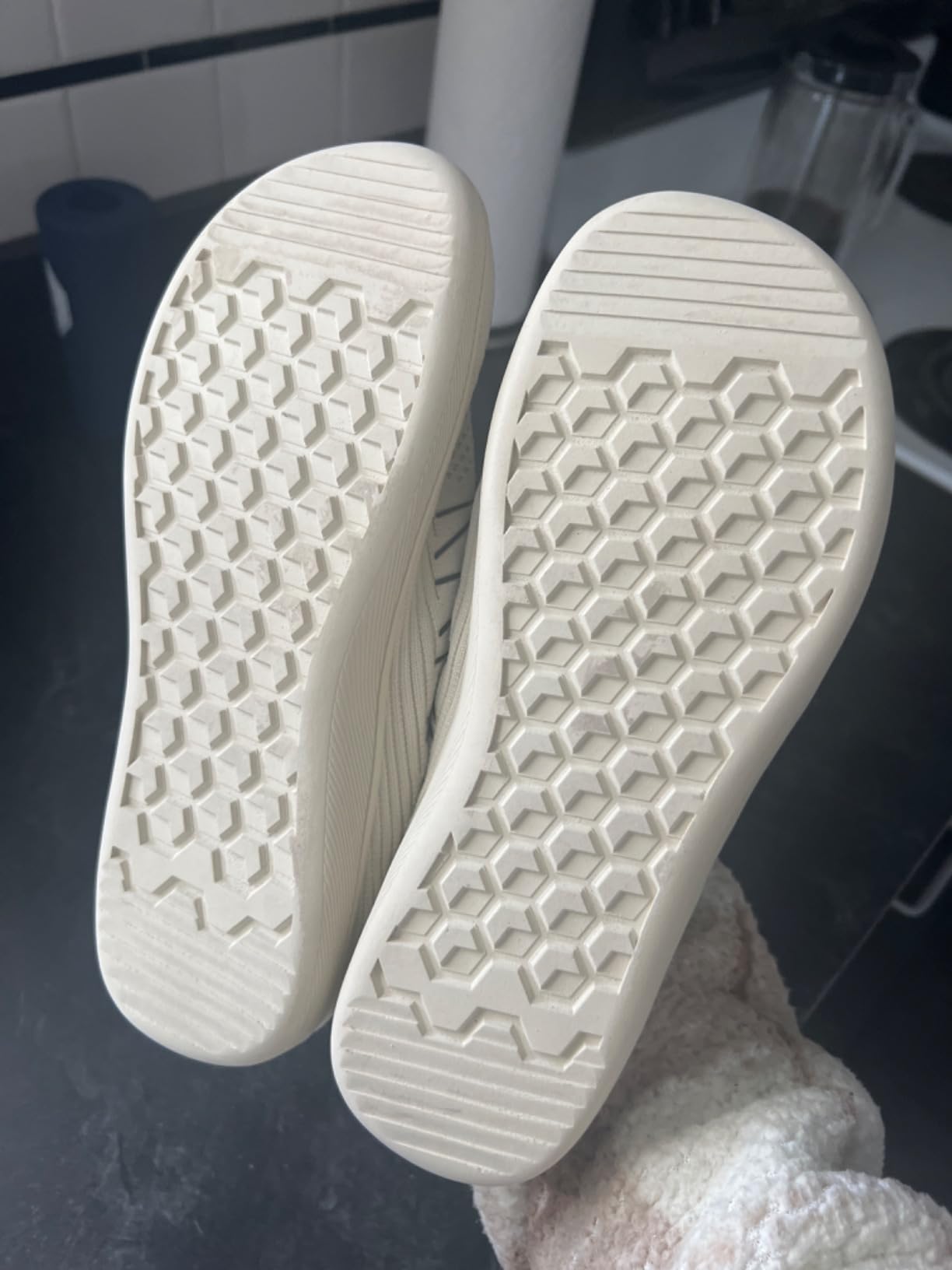 WateLves Wide Diabetic Shoes Mens Womens Water-Beach-Swim-Barefoot Shoes Breathable & Non-Slip & Optimal Relaxation Walking Sneakers customer photo 1
