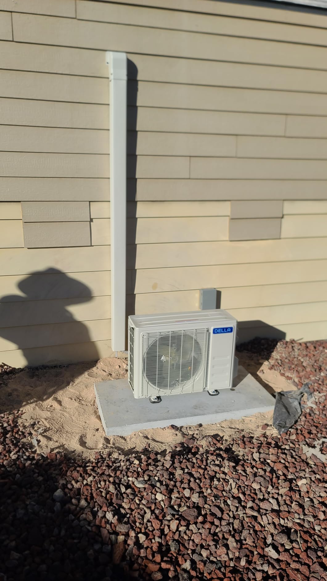 DELLA Optima Series 12,000 BTU Mini Split AC with Soft Airflow, Hyper Heat Down to -13°F, Up to 550 Sq. Ft, 24 SEER2 230V, Energy Star, WiFi & Alexa,Inverter AC,1 Ton Pre-Charged Heat Pump,16.4ft Kit customer photo 2