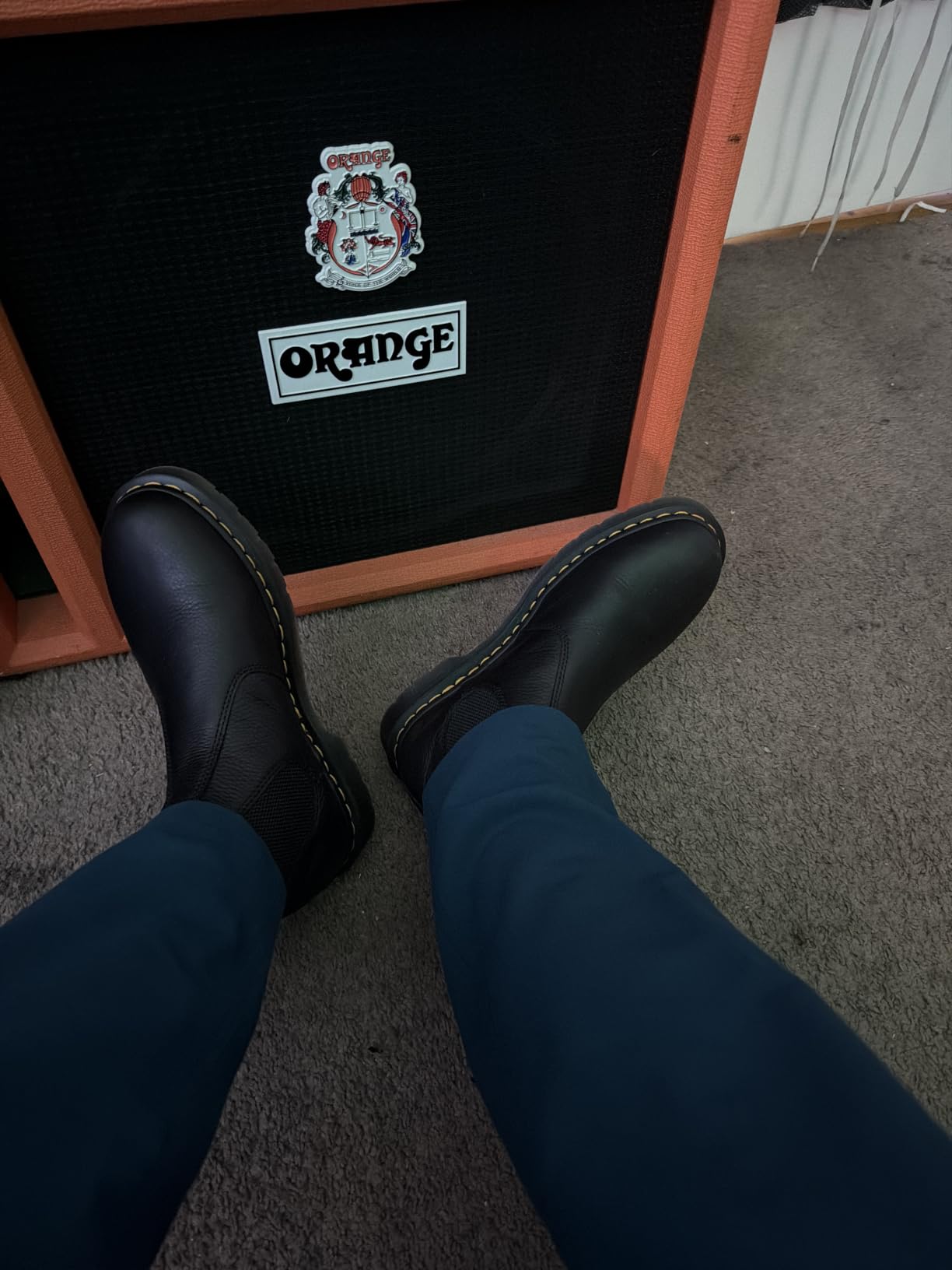 Dr. Martens unisex-adult 2976 Chelsea customer photo 1