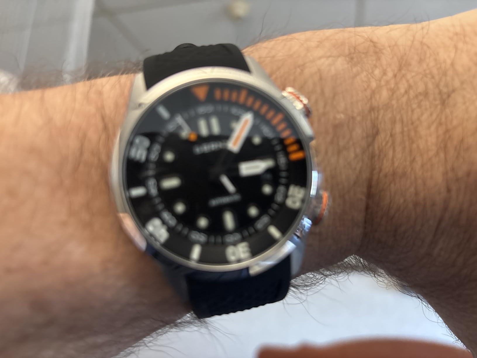Men's Automatic Dive Watch 200M Waterproof Scratch-Resistant Sapphire customer photo 2