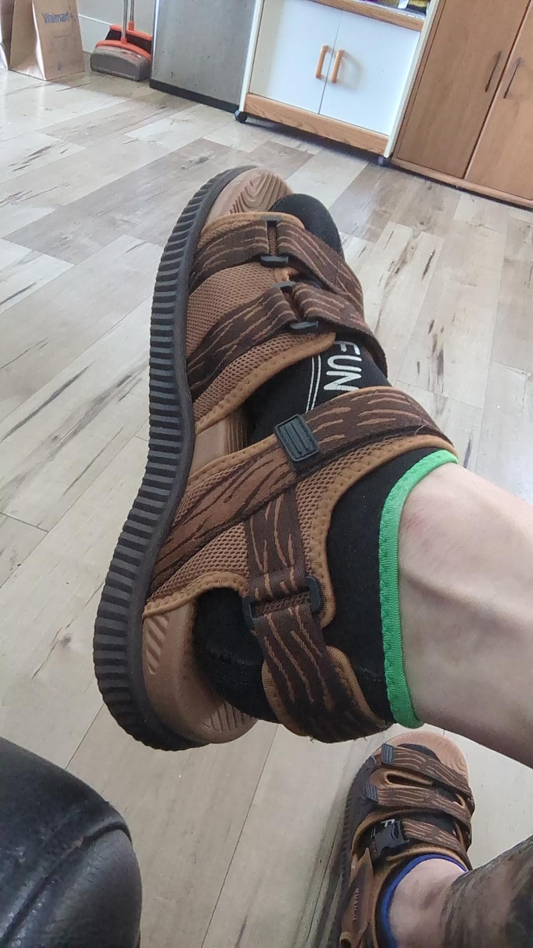 KuaiLu Mens Arch Support Hiking Sandals Orthopedic Athletic Walking Sandles customer photo 1