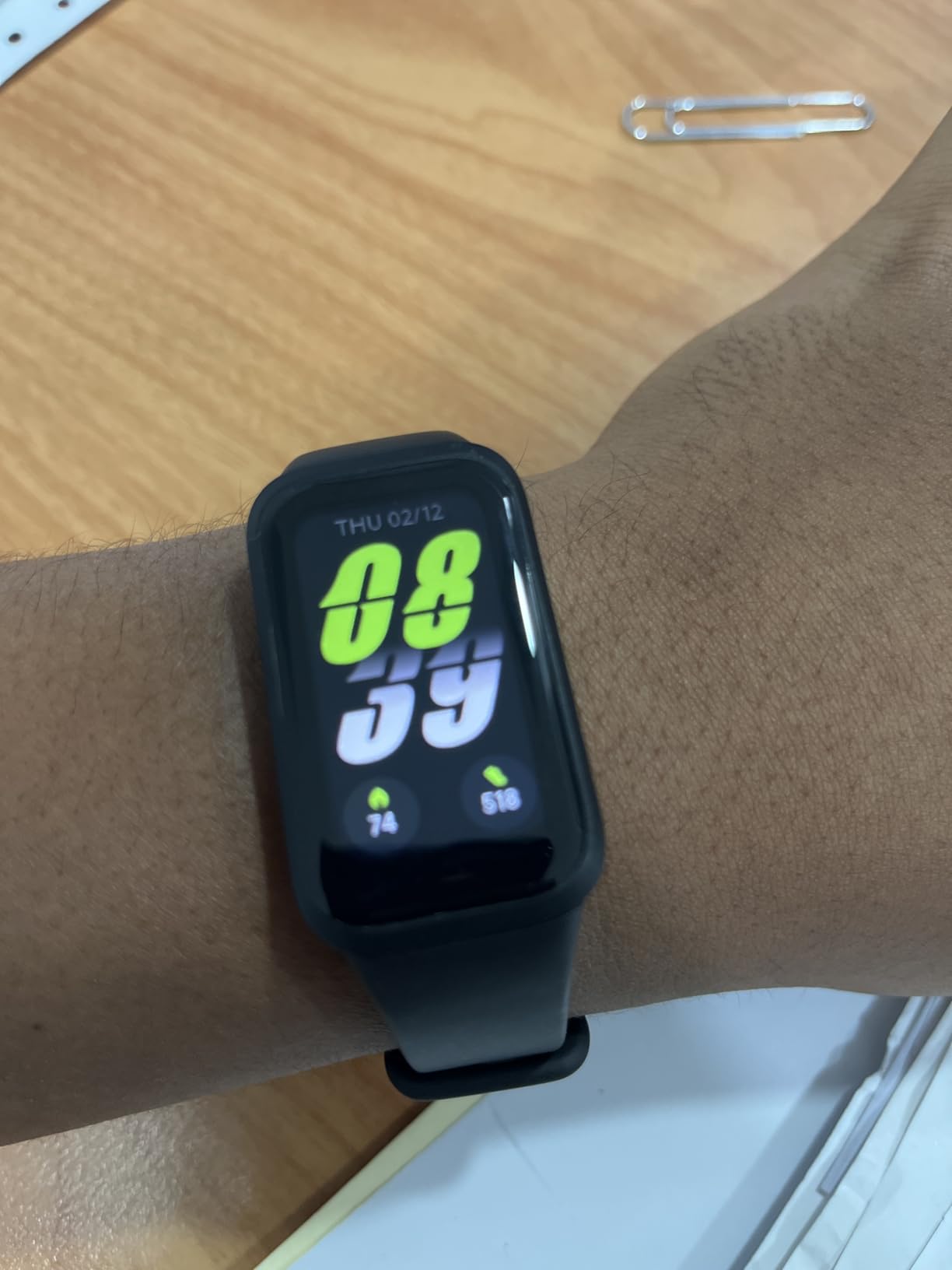 XIAOMI Smart Band 9 Active Global Version, 1.47'' 60Hz Display, 18-Day Battery, 5ATM Waterproof Fitness Tracker with All-Day Health Monitor, 50 Sports Modes (Black) customer photo 1