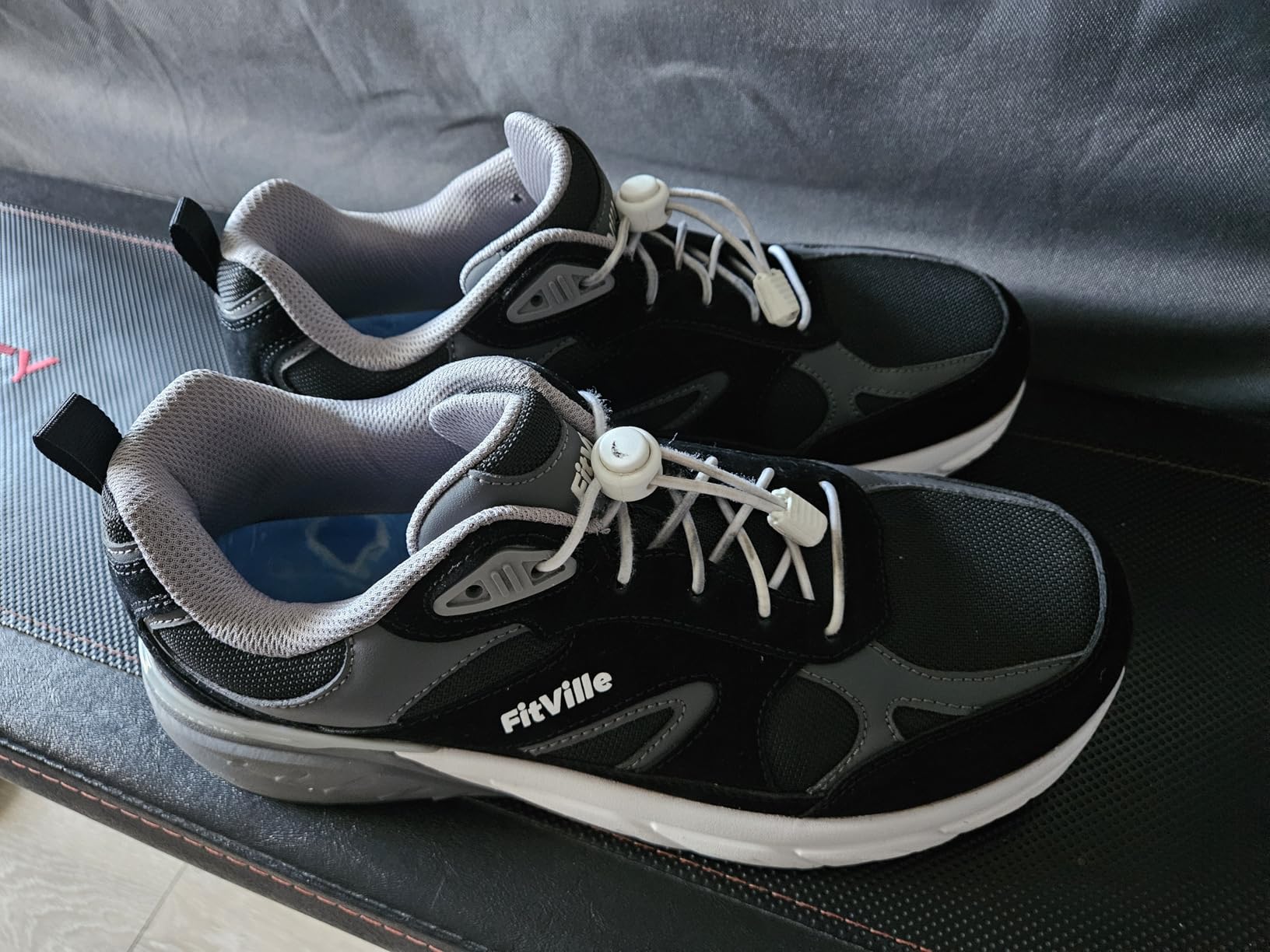 FitVille Wide Walking Shoes for Men Extra Wide Width Sneakers with Arch Support for Flat Feet Heel Pain Relief Plantar Fasciitis - Rebound NEO V1 customer photo 2