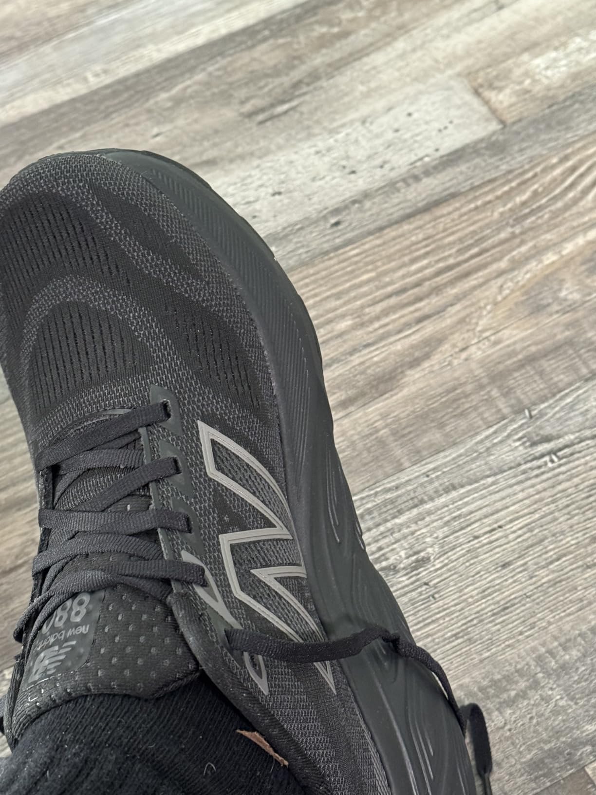 New Balance Men's Fresh Foam X 880 V15 customer photo 1