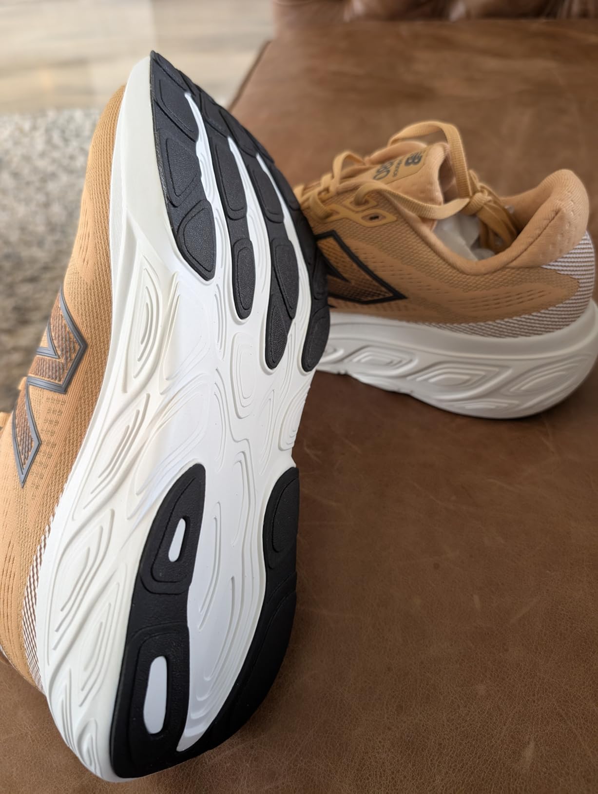 New Balance Men's Fresh Foam X 880 V15 customer photo 2