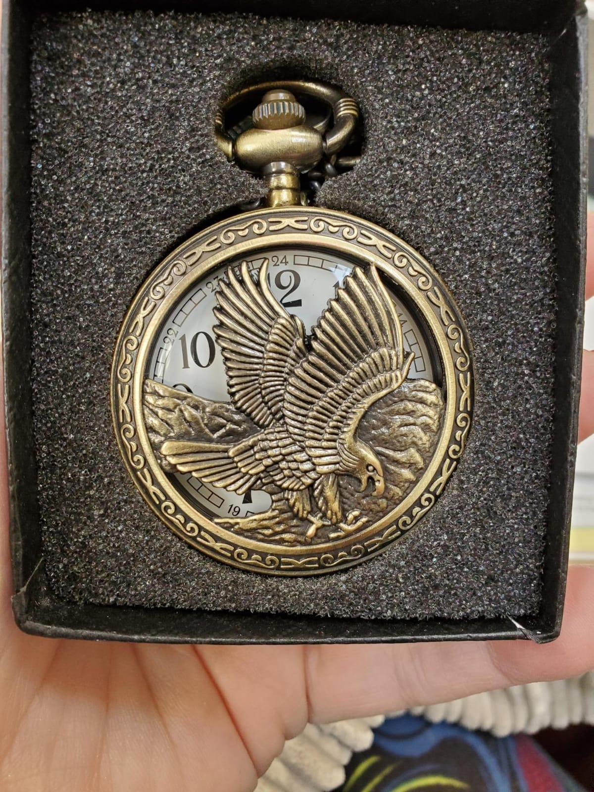 Udaney Eagle Gifts Pocket Watch with Chain Vintage Quartz Half Hunter American 2025 Fashion customer photo 2