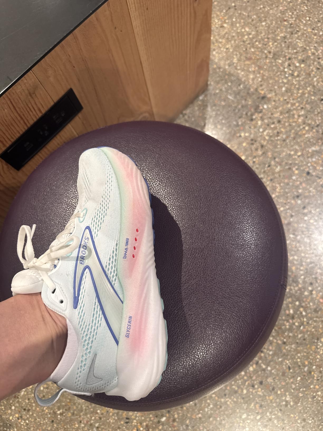 Brooks Women's Glycerin 22 Neutral Running Shoe customer photo 2
