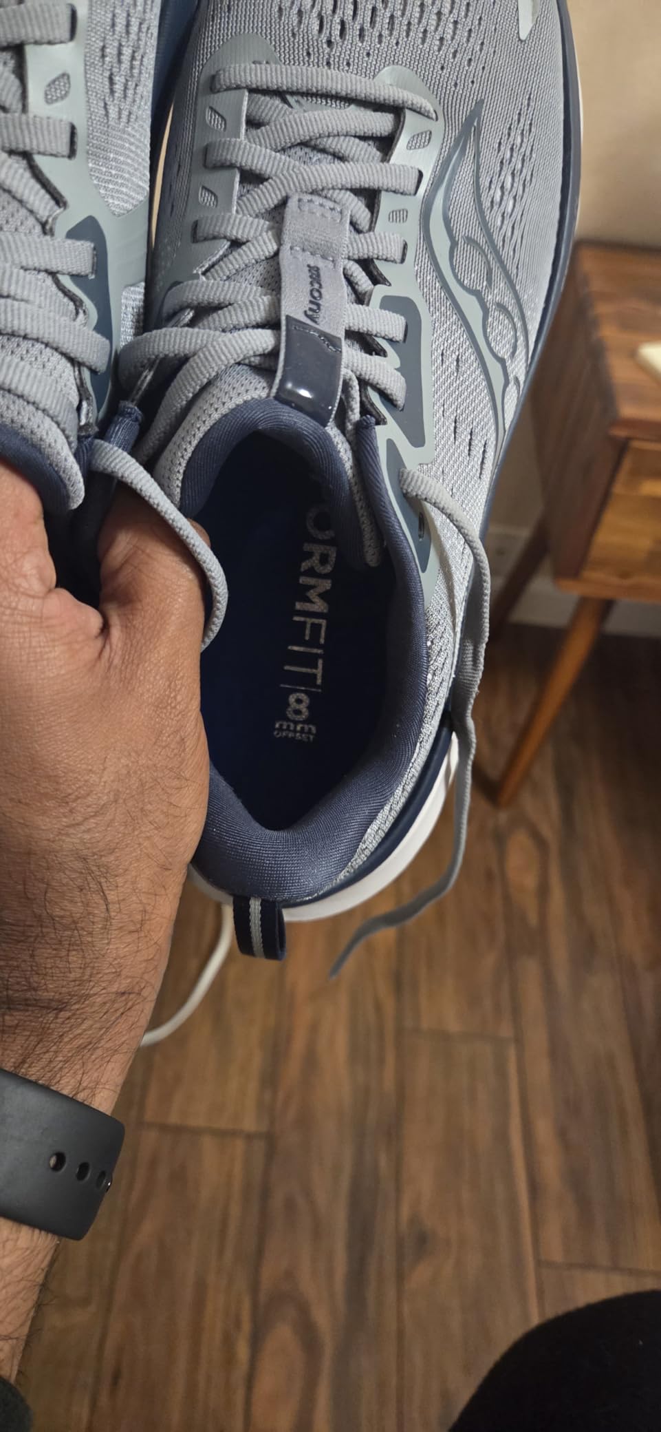 Saucony Men's Guide 18 Sneaker customer photo 2