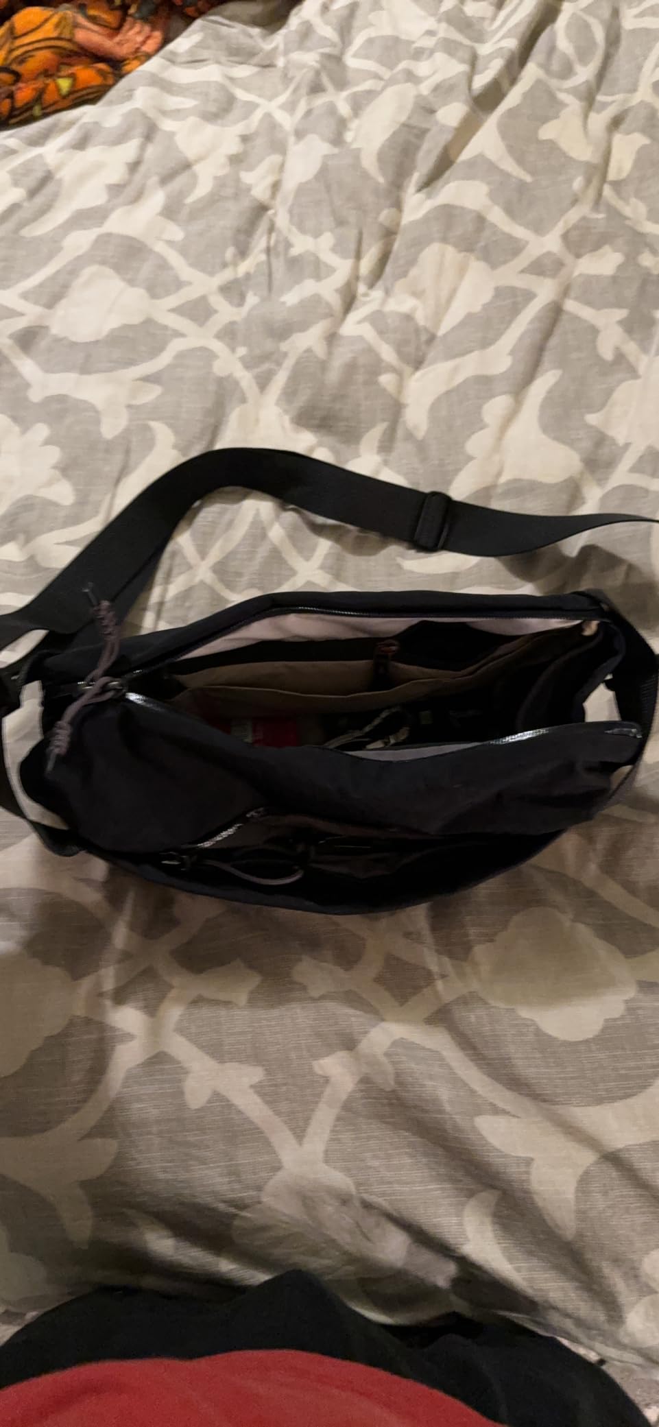 Bellroy Venture Sling, 9L Crossbody Bag - Black customer photo 1