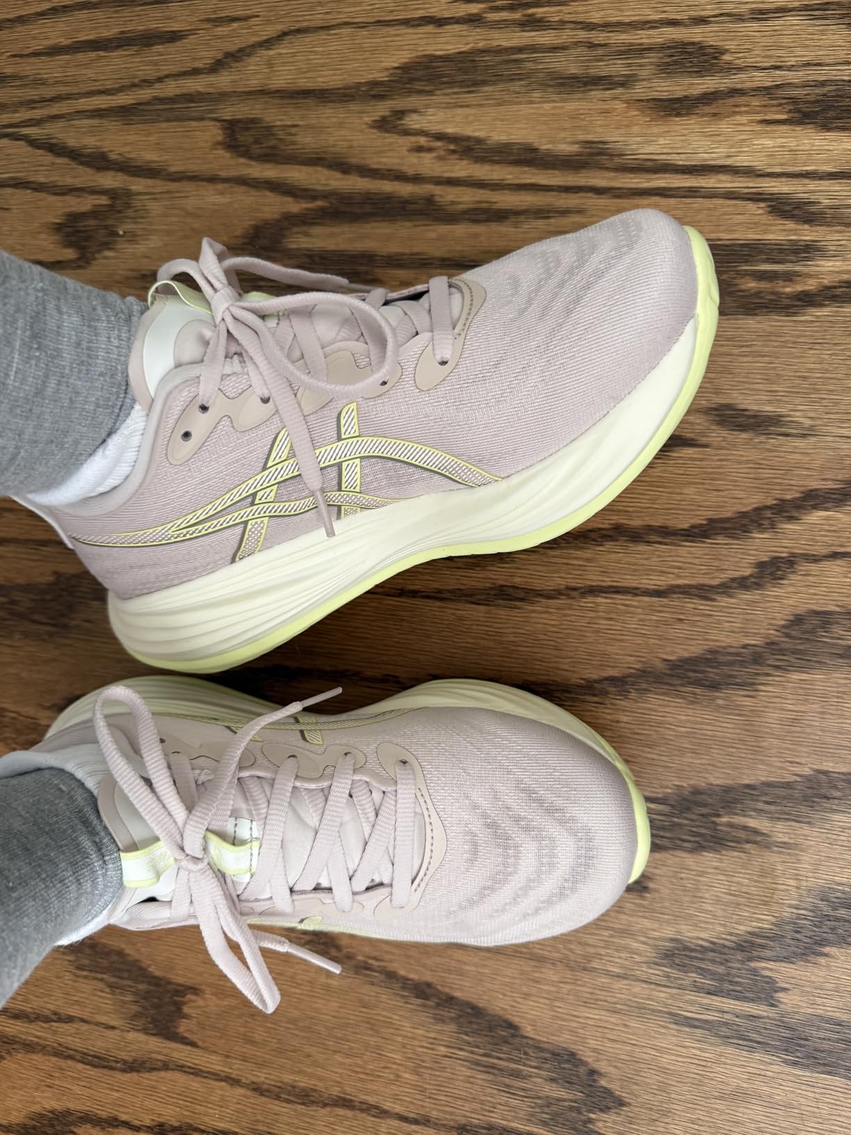 ASICS Women's Gel-Cumulus 27 Running Shoes customer photo 2