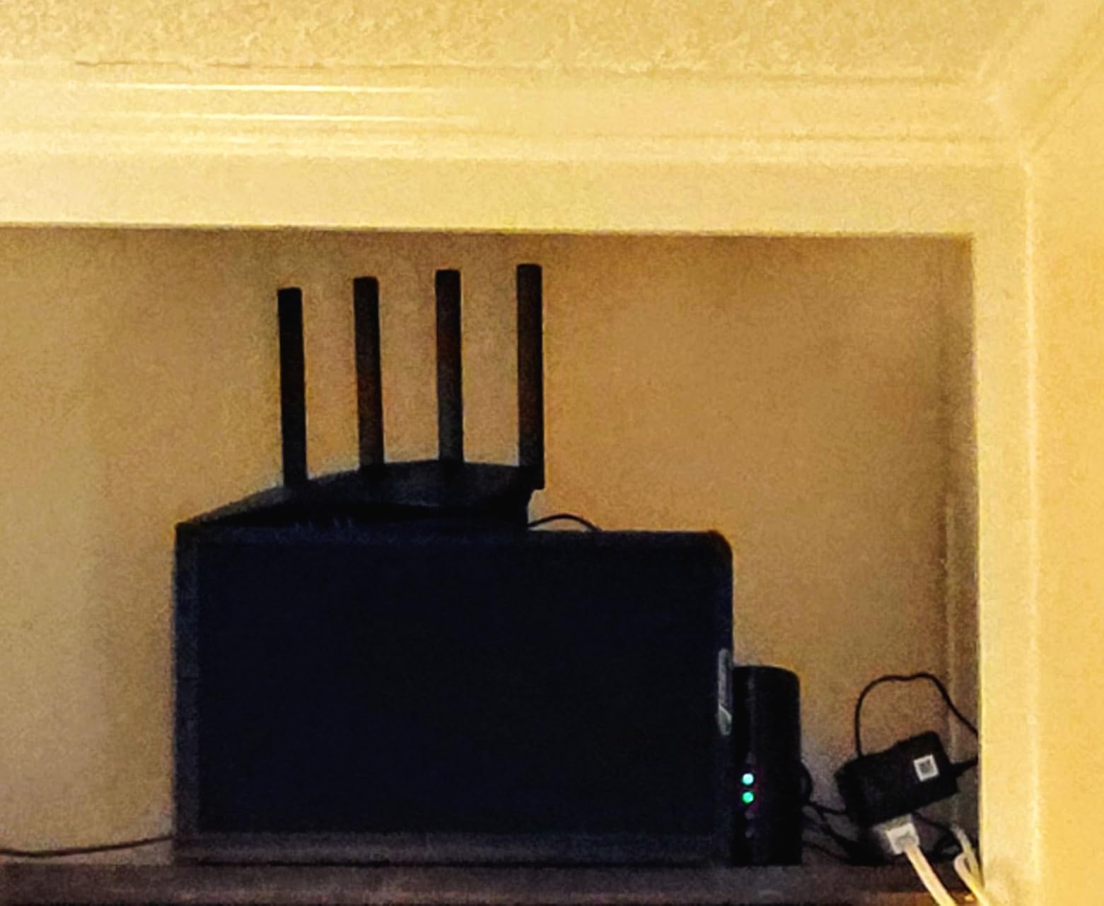 ASUS RT-BE82U WiFi 7 Router - Dual-Band, 6.5 Gbps, Mesh + VPN Compatible customer photo 1