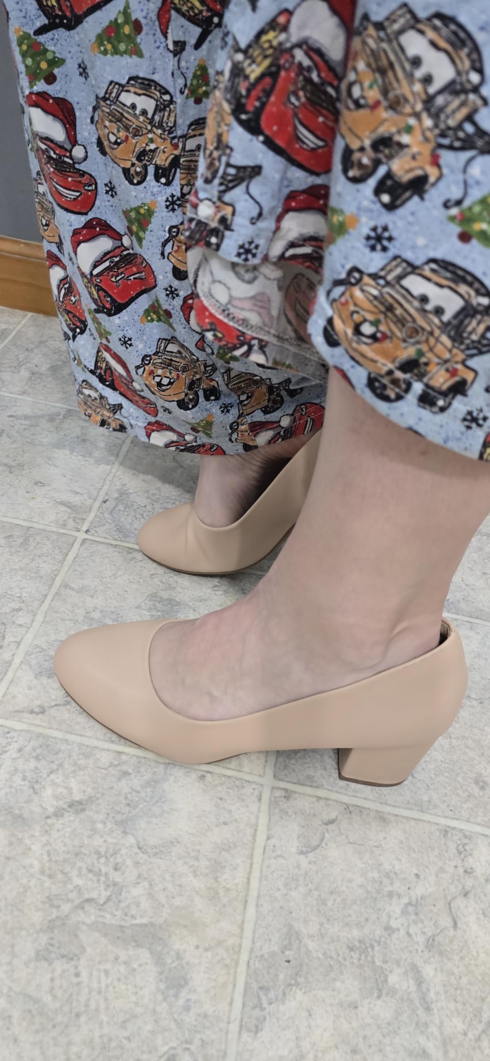 DREAM PAIRS Women's Block Heel Pumps Round Toe Dress Shoes customer photo 1