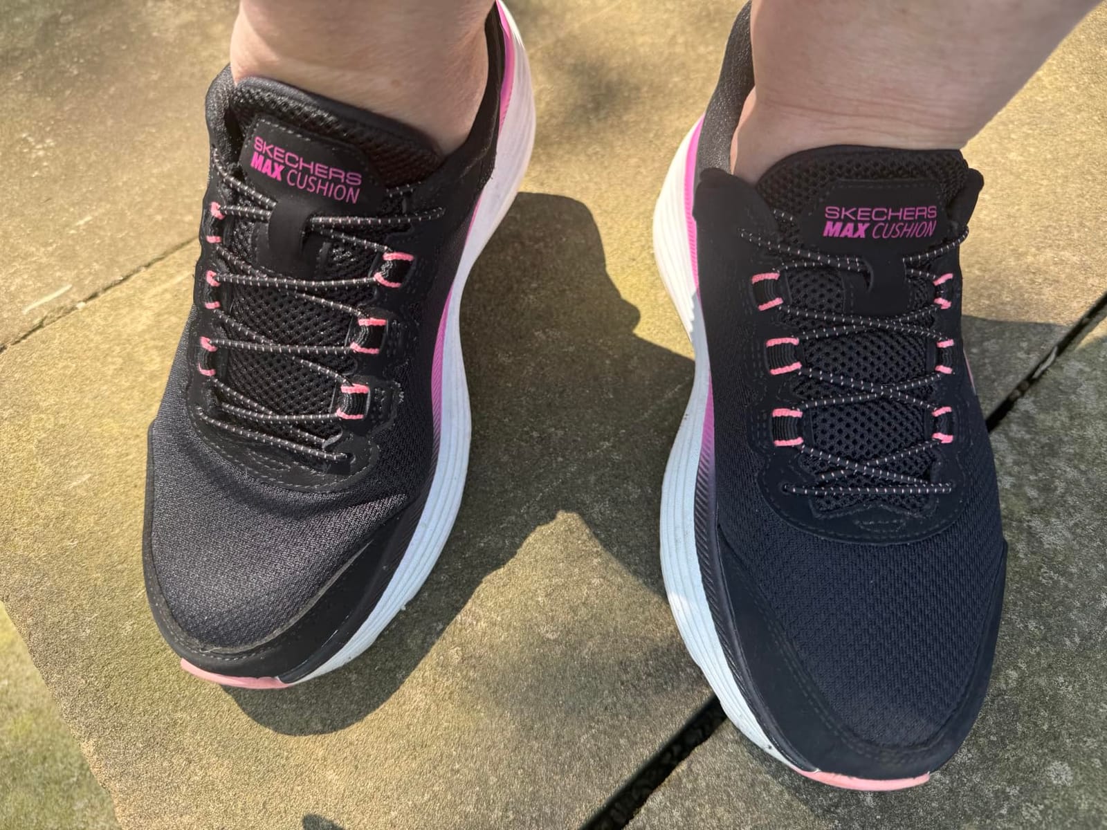 Skechers Women's Hands Free Slip-ins Max Cushioning Endeavour - Cardova Sneaker customer photo 1