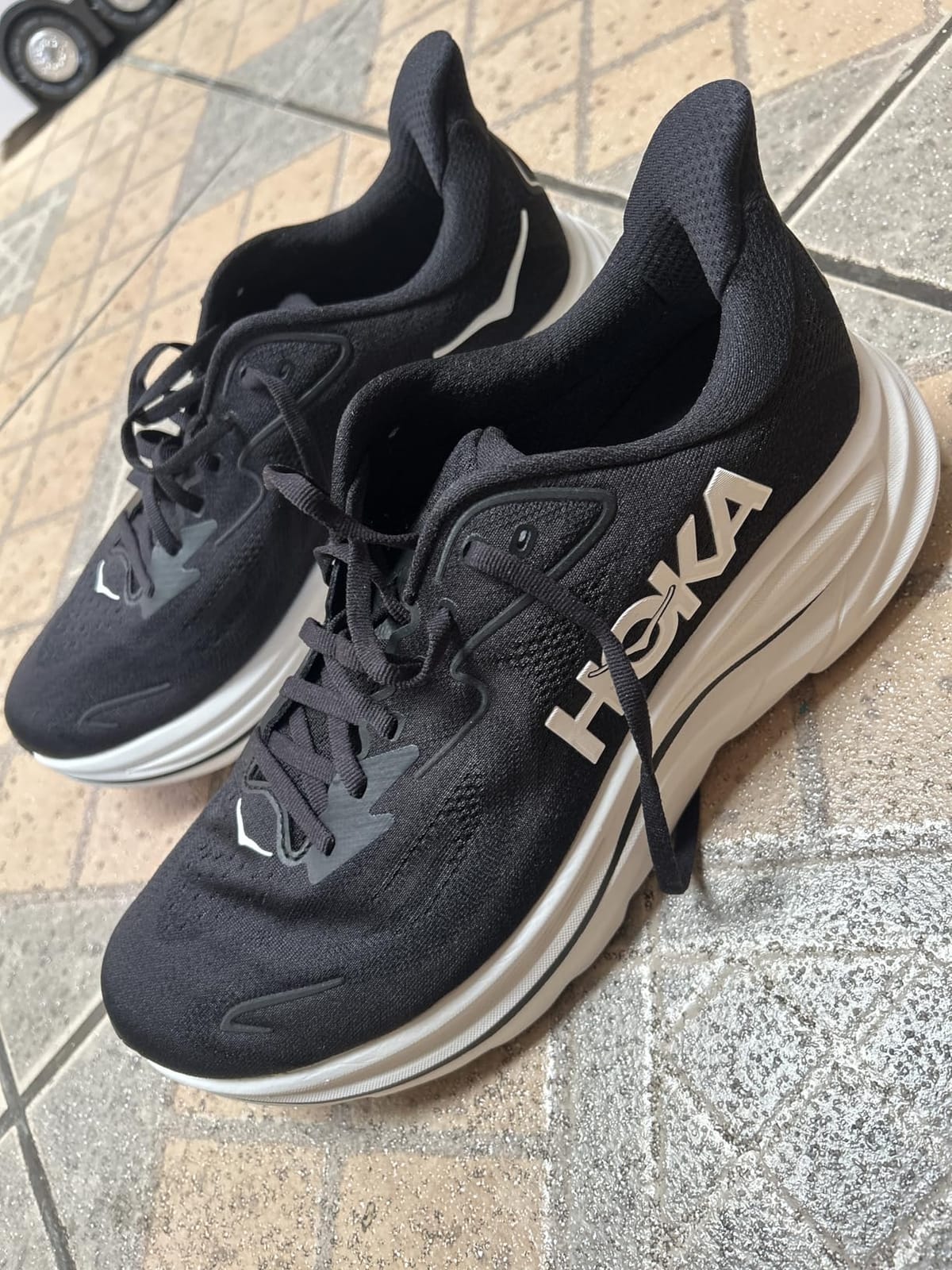 Hoka Mens Clifton 10 Oat Milk 12.5 Medium customer photo 1