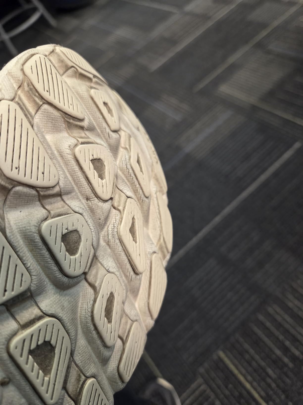 HOKA mens Arahi customer photo 1