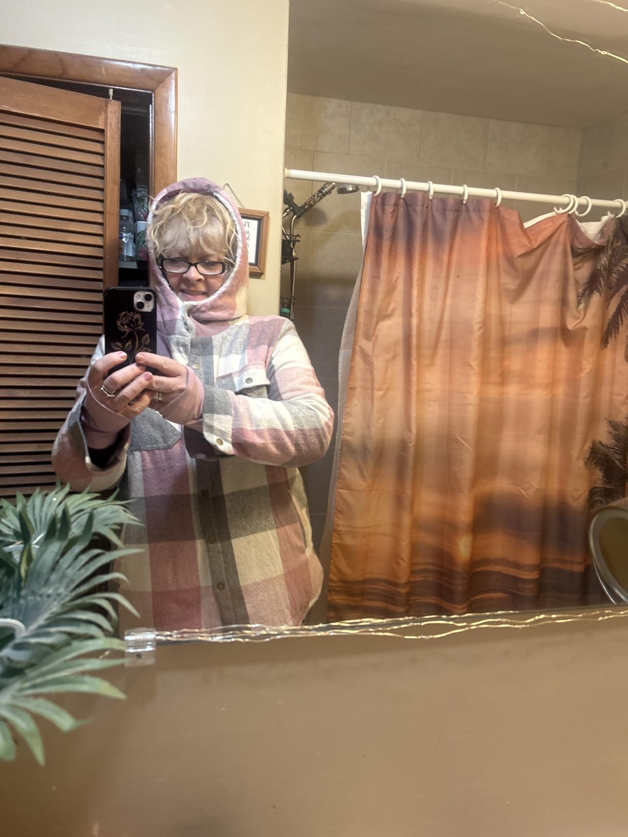 Zeagoo Womens Flannel Plaid Jacket Fleece Lined Shacket Hooded Warm Coat customer photo 1