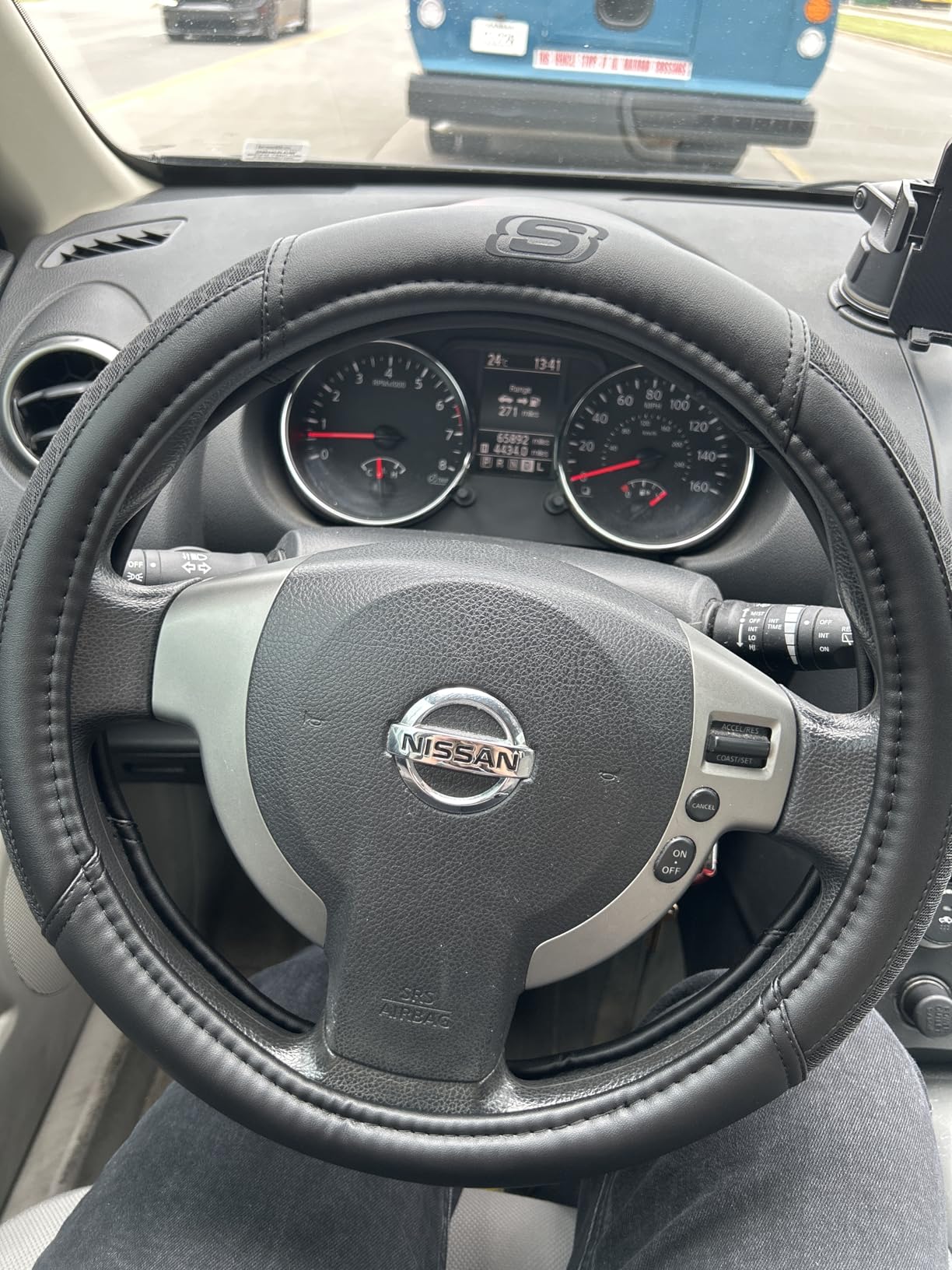 Skechers Air-Cooled Steering Wheel Cover,Leather Car Steering Wheel Cover Universal Fit 14