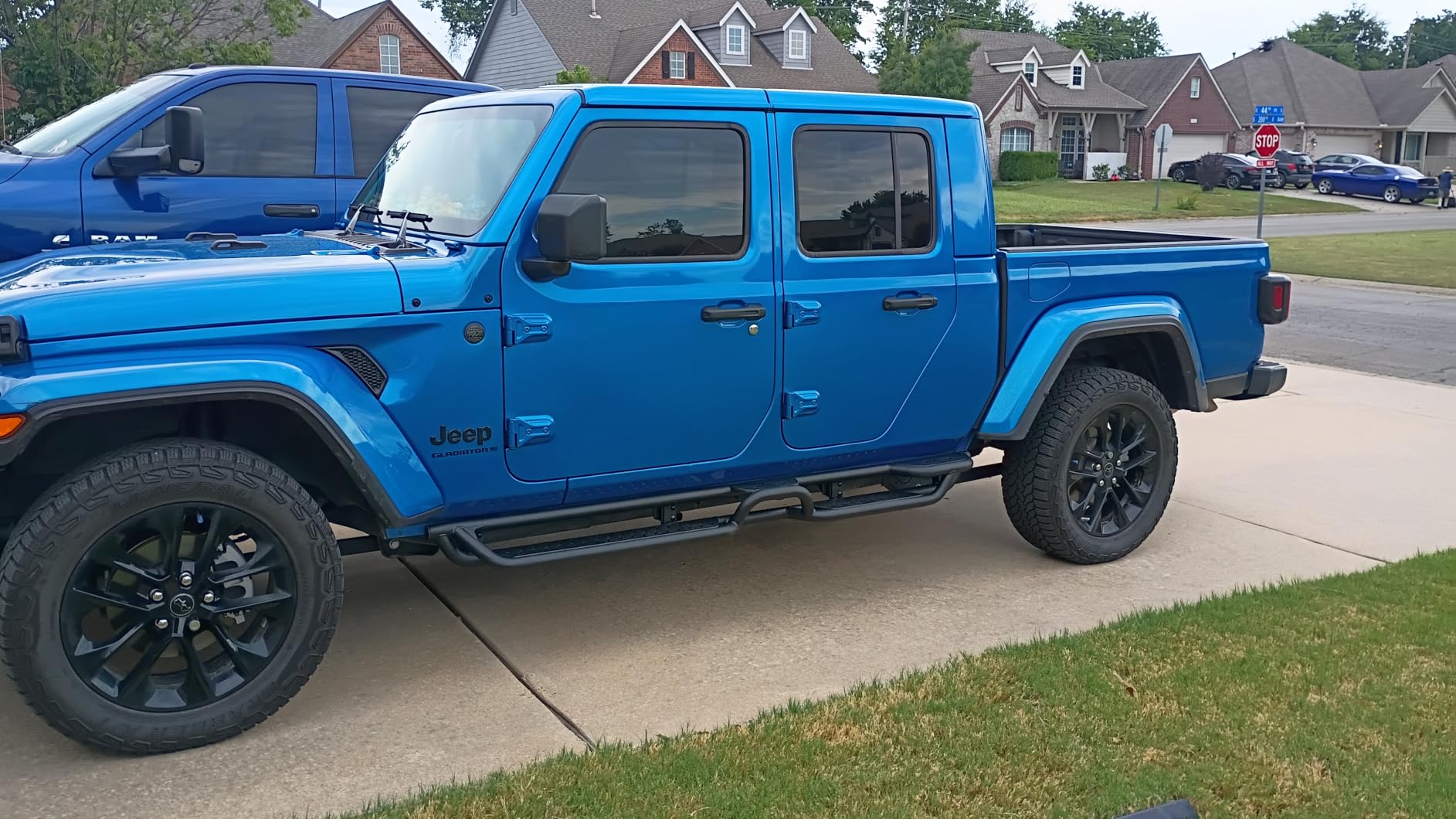 BINARY STAR Running Boards Compatible with 2005-2023 Toyota Tacoma customer photo 1