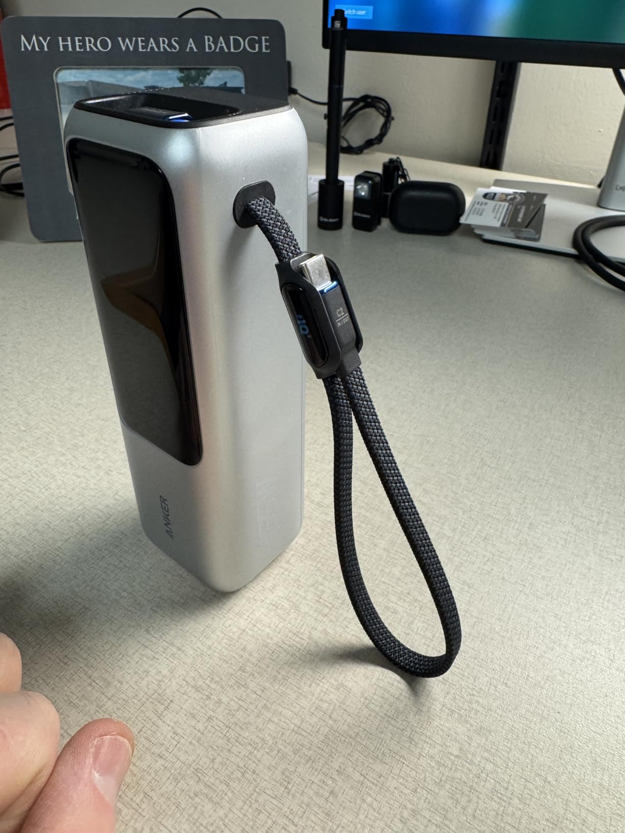 Anker Laptop Power Bank, 25,000mAh Travel Essential with 165W Total Output customer photo 1