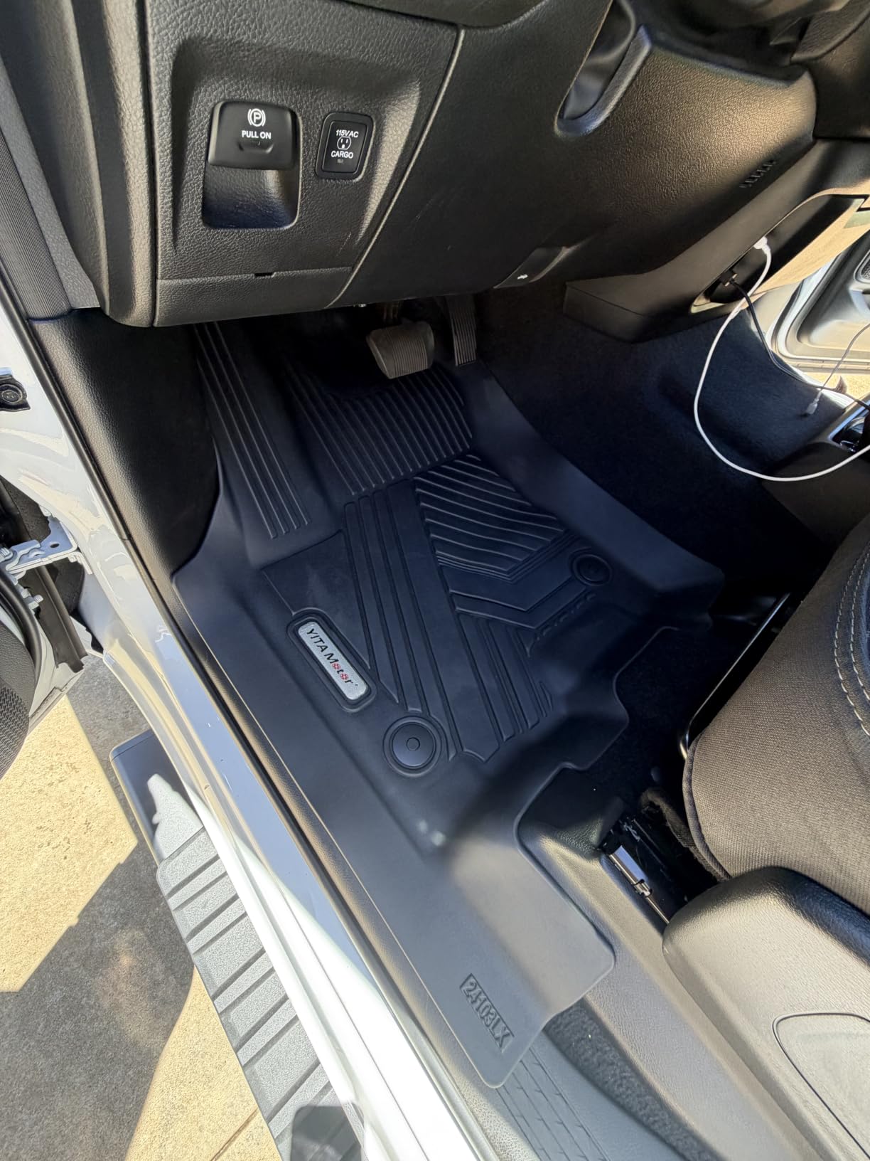 YITAMOTOR Floor Mats Fit for 2013-2018 Dodge Ram 1500/2500/3500 Crew Cab, 2019-2024 Ram 1500 Classic Crew Cab 1st & 2nd Row All Weather Heavy Duty Floor Liners Black customer photo 1