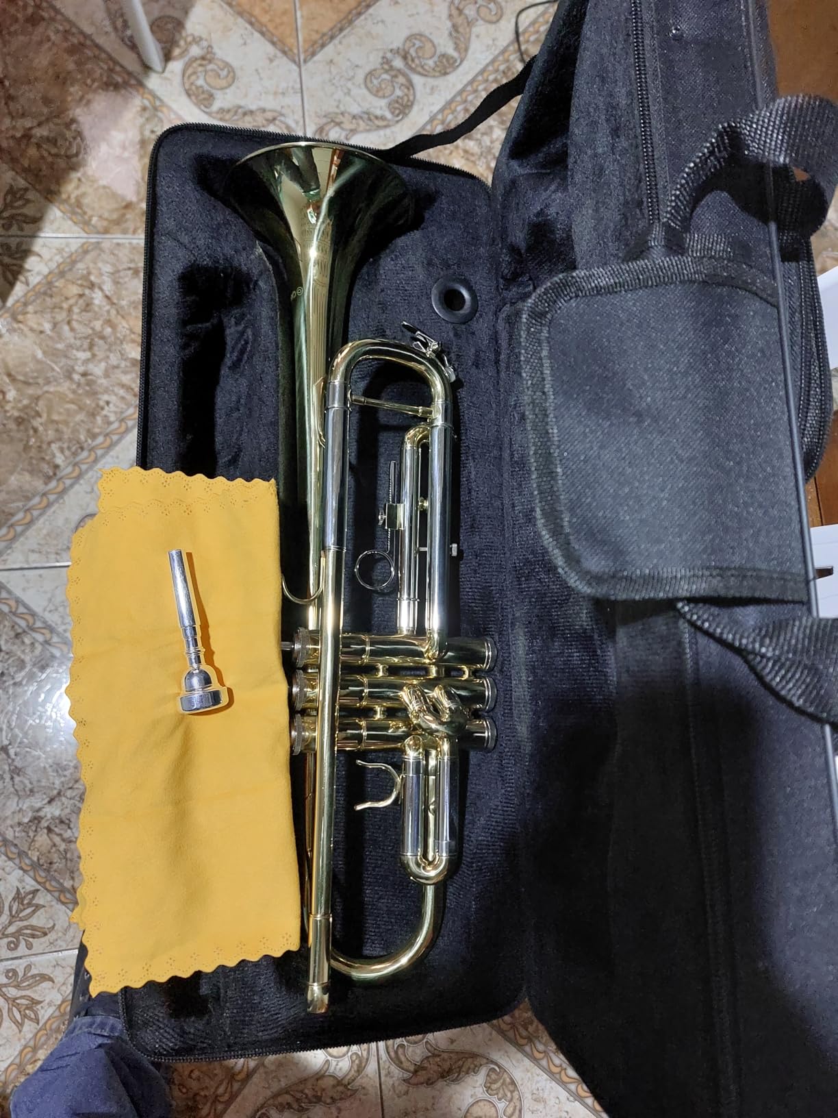 CAHAYA Bb Trumpet Instrument Brass Student Trumpet Trompeta Set Gold customer photo 1