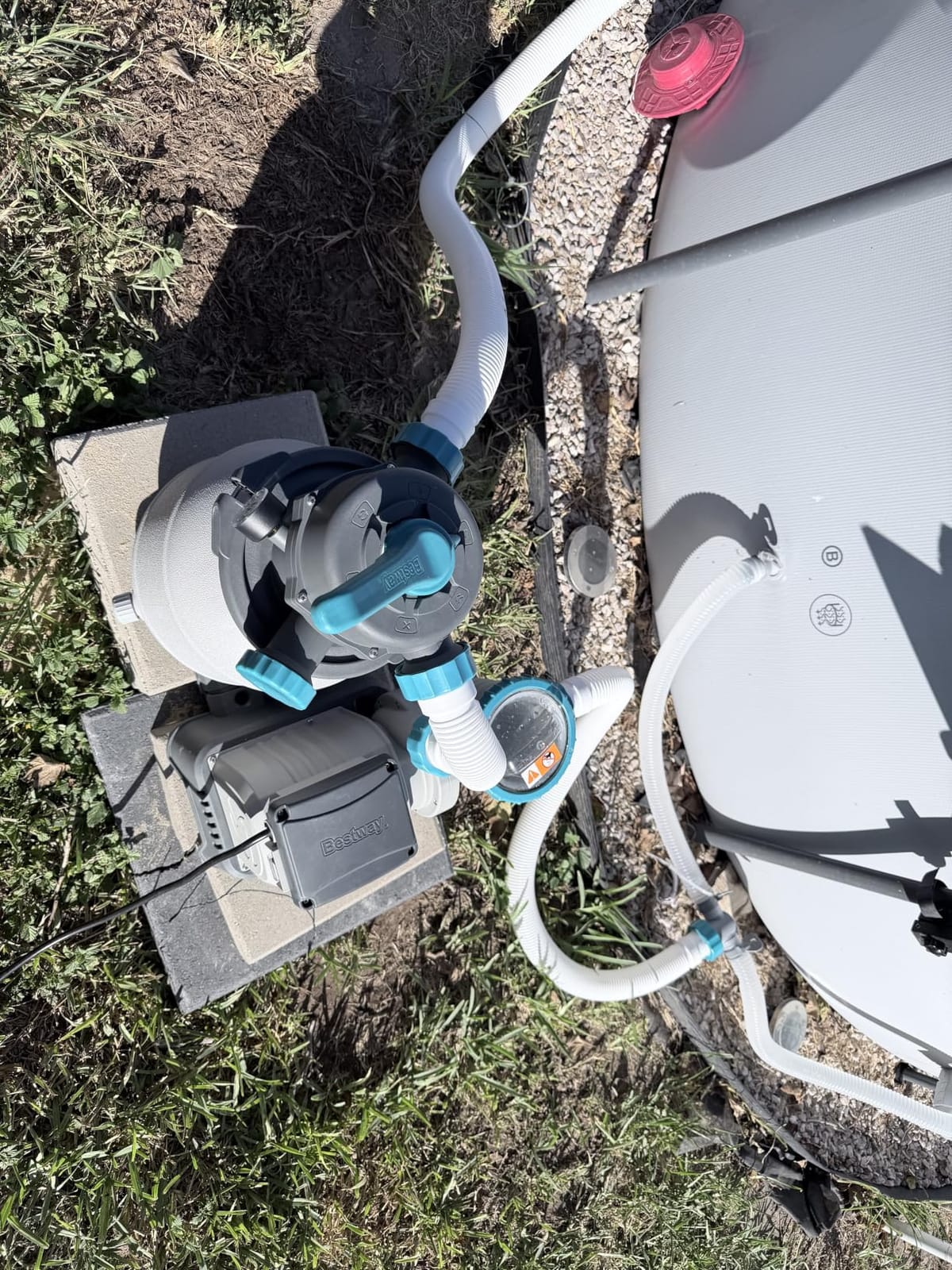 Bestway 950 GPH Above Ground Swimming Pool Sand Filter Pump customer photo 1
