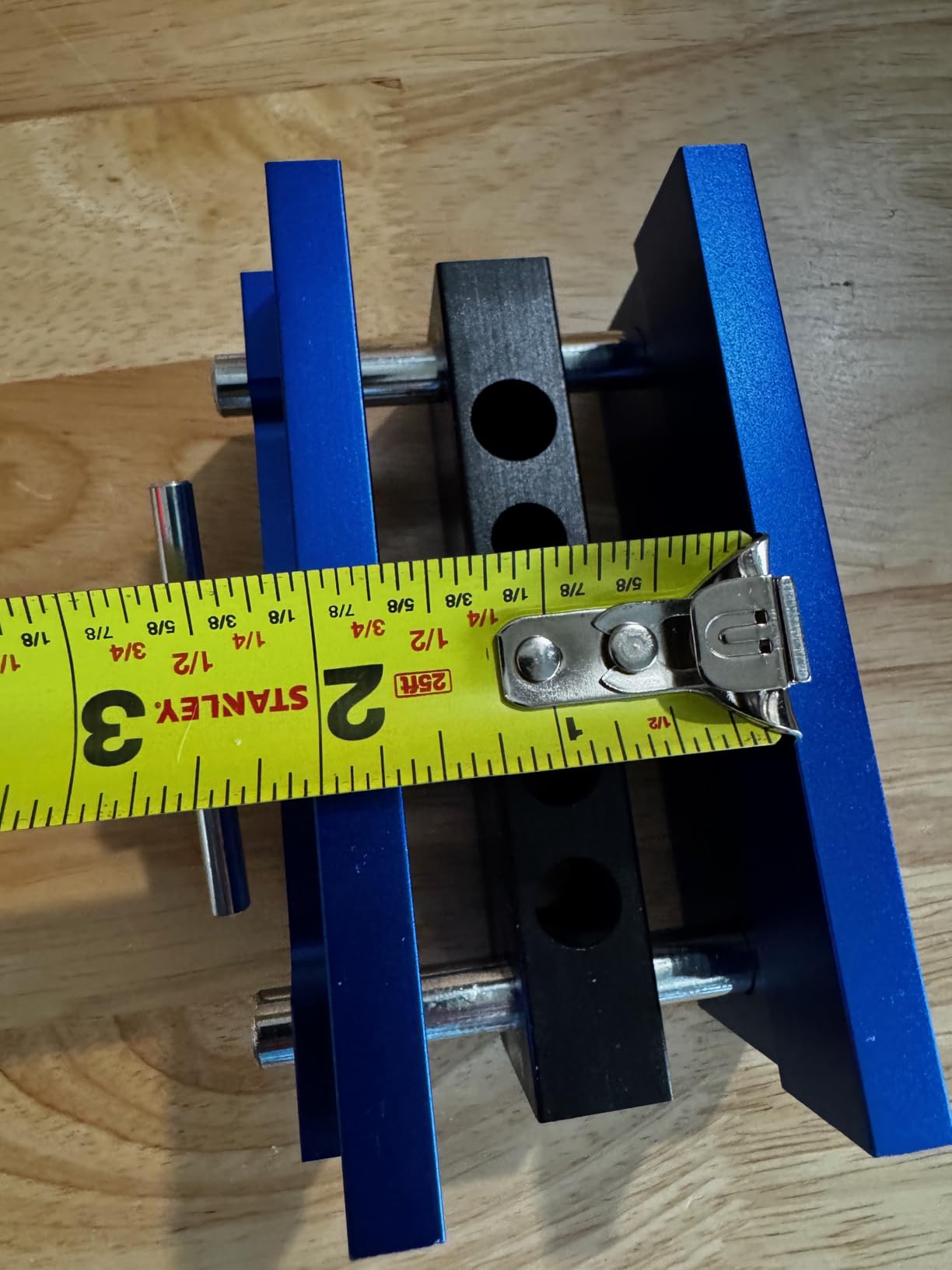 Beaiguna Self Centering Dowel Jig Kit, Drill Guide Jig Block for Straight Holes with 6PCS Drill Bushings, Premium Self Centering Doweling Jig Kit for Woodworking, Adjustable Width Biscuit Joiner Tool customer photo 2
