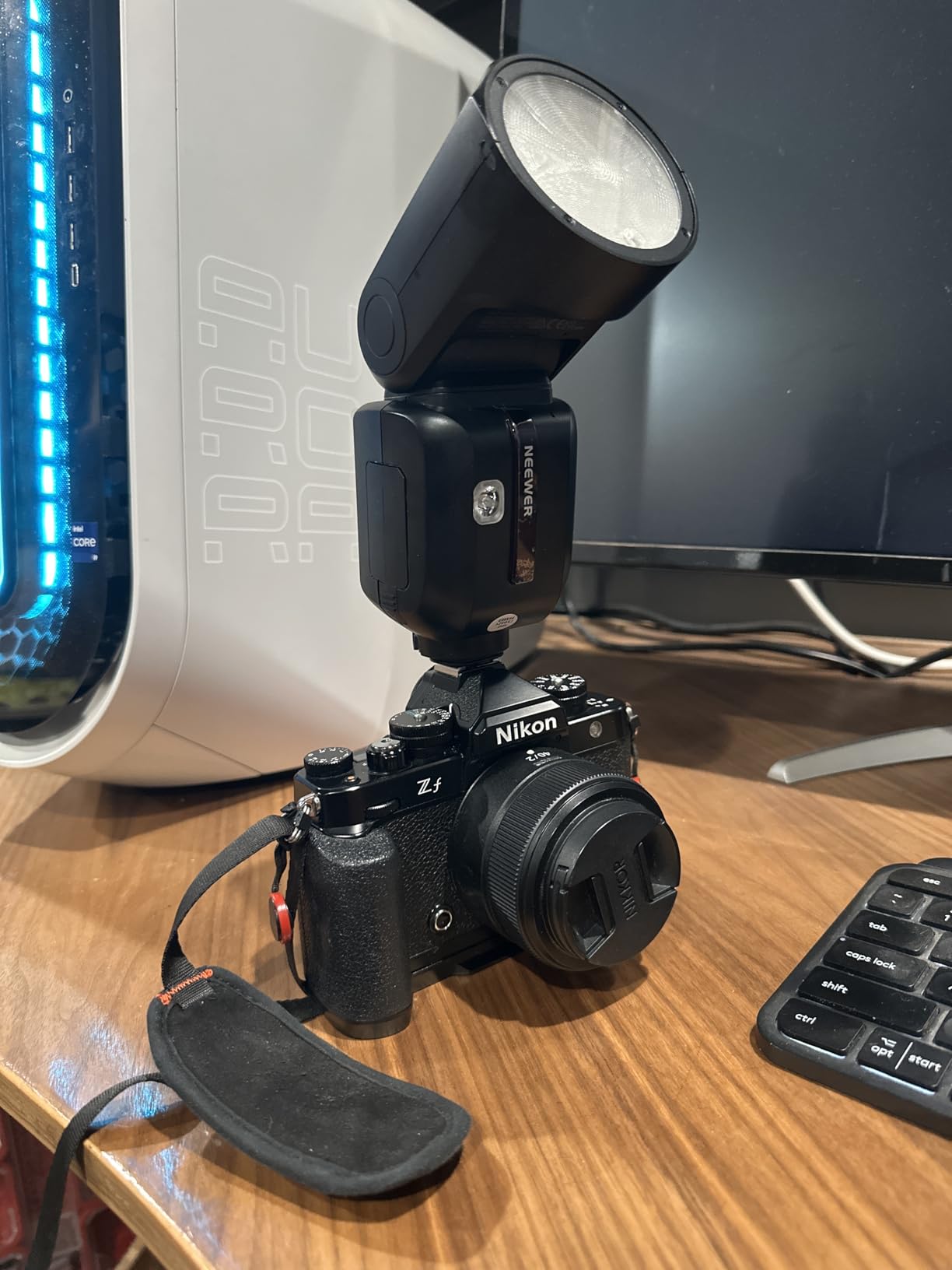 NEEWER Z2-S 2.4G TTL Round Head Flash Speedlite for Sony, 76Ws 1/8000s HSS, 3000mAh/600 Full Power, Godox-compatible customer photo 2
