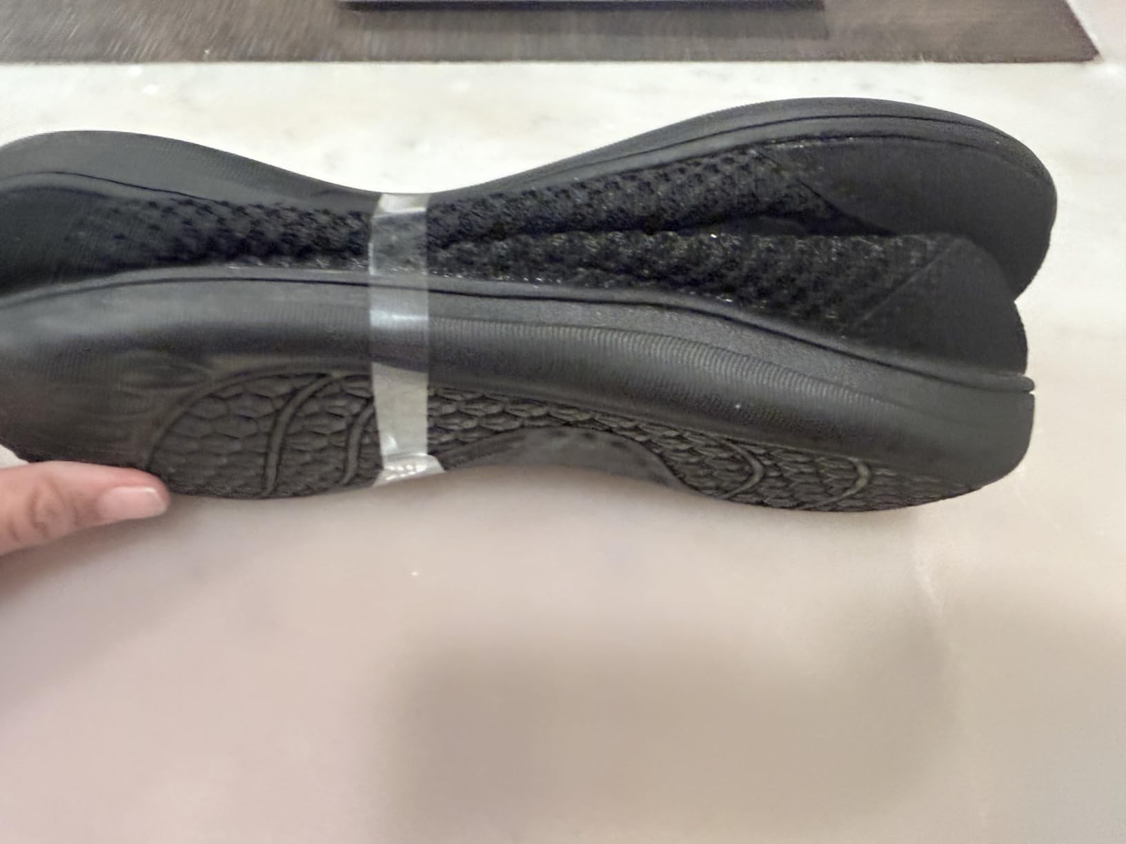 LeIsfIt Wide Toe Box Diabetic Shoes for Women Zero Drop Barefoot Sneakers Breathable Adjustable for Edema Swollen Feet & Seniors customer photo 1
