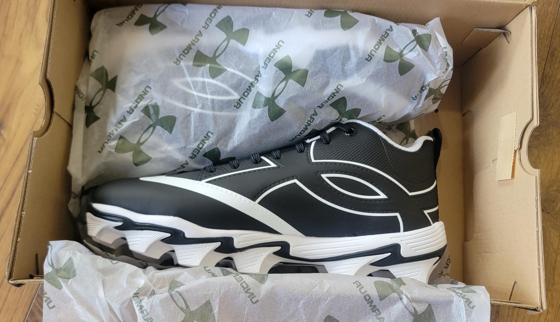 Under Armour Men's Leadoff Icon Mid Baseball Cleats customer photo 1