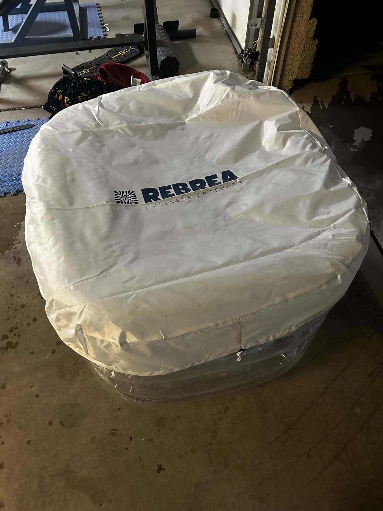 Inflatable Ice Bath Tub -XL Clear See Through - Ice Plunge Tub for Cold Water Therapy - Portable Cold Plunge Tub - Indoor & Outdoor - Inflatable Tub for Adults - Ice Tub for Athletes - Cold Tub customer photo 1