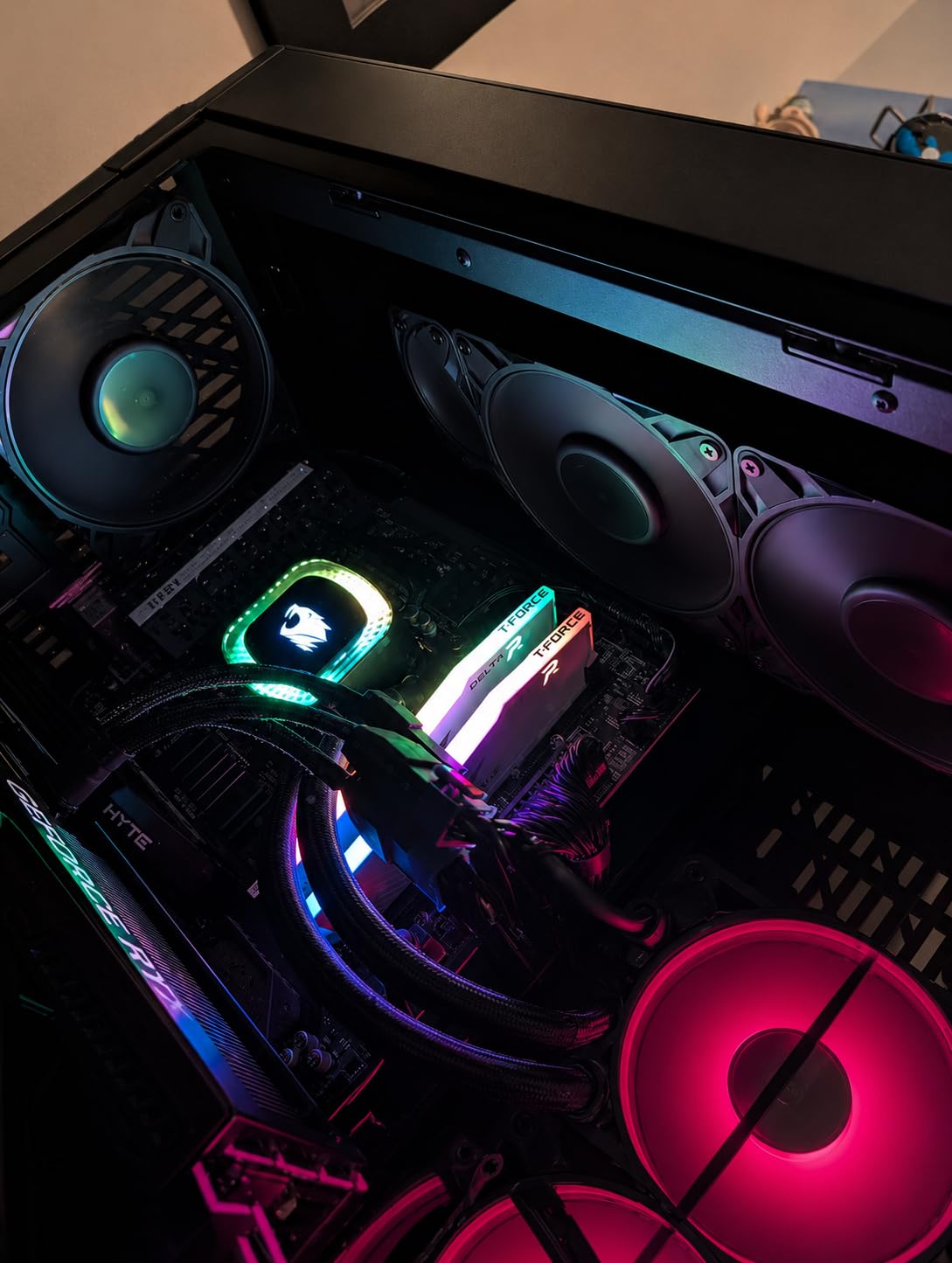 ARCTIC P12 Pro - Powerful Premium Fan, 120 mm PWM Fan, 600-3000 RPM customer photo 1
