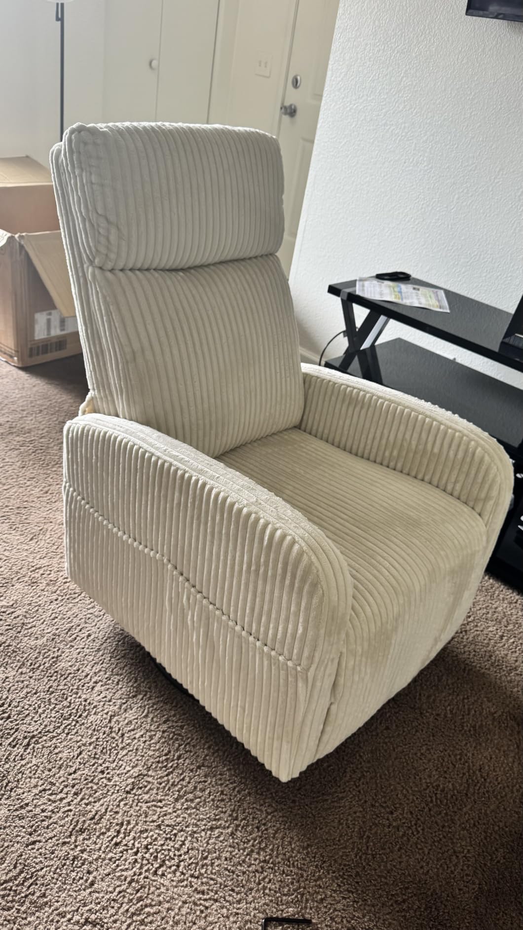 Yaheetech 360° Swivel Nursing Chair with Side Pockets, Dark Green customer photo 1