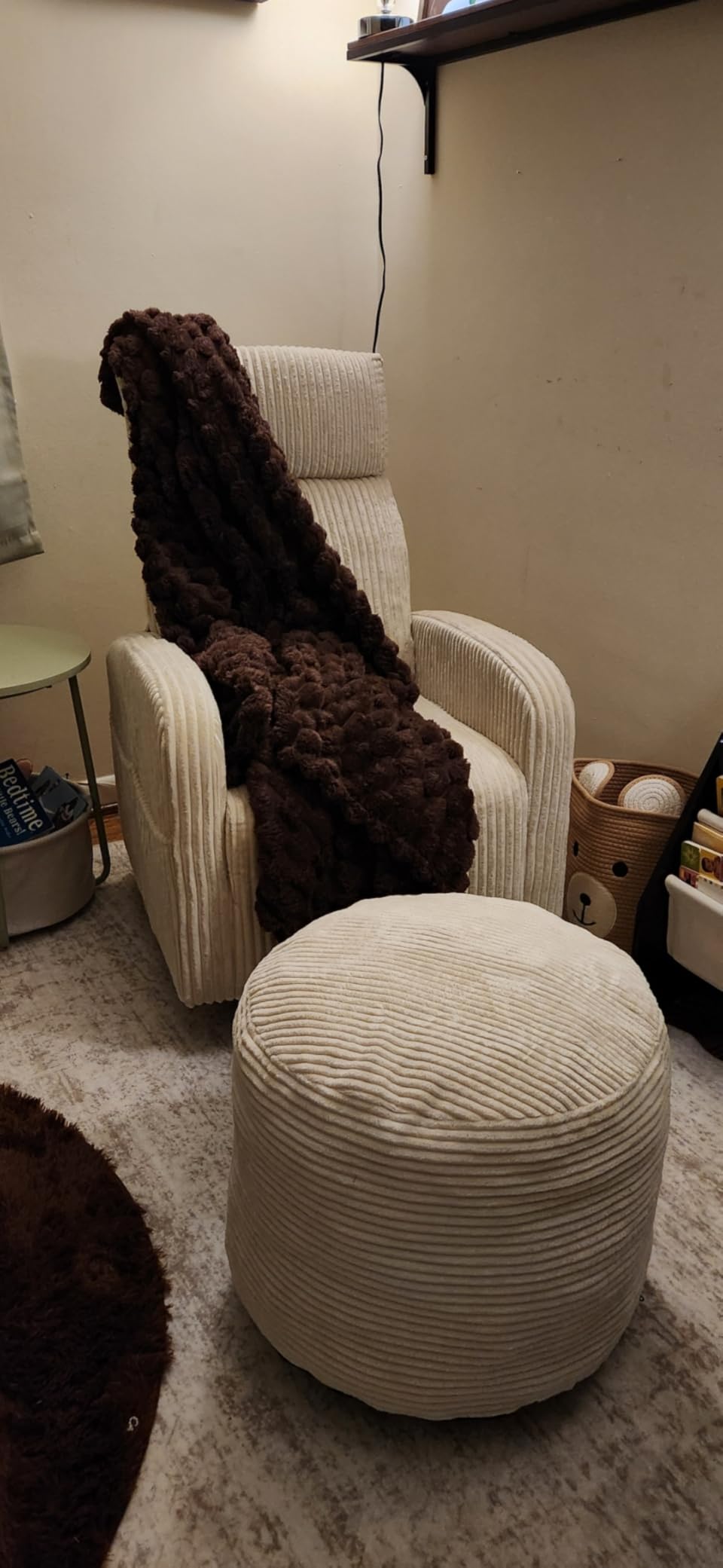 Yaheetech 360° Swivel Nursing Chair with Side Pockets, Dark Green customer photo 2