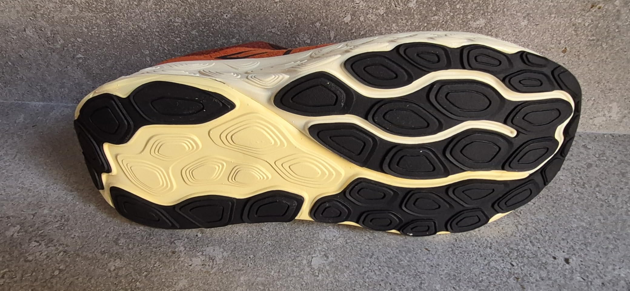 New Balance Men's Fresh Foam X 860 V14 customer photo 2